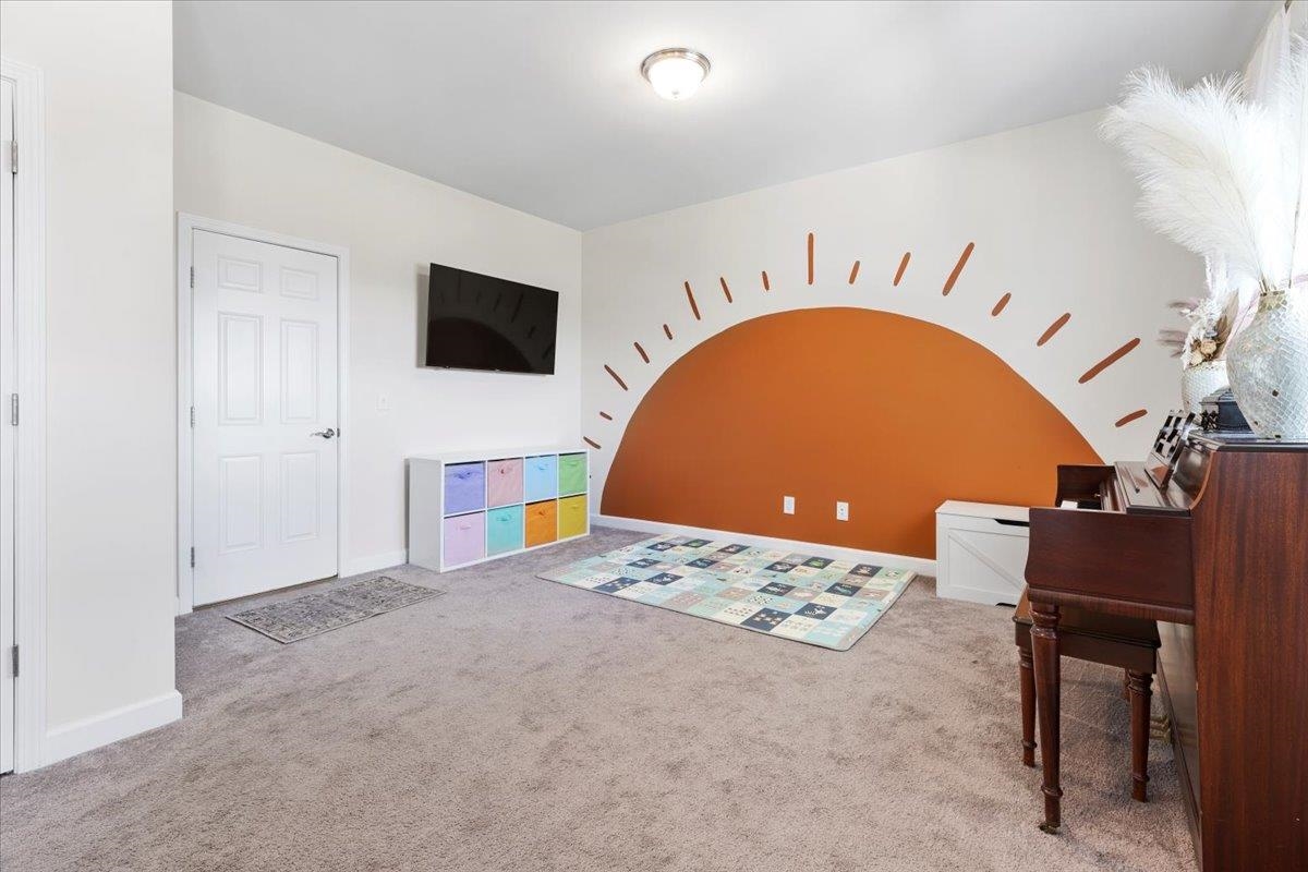 465 John Adams Dr Drive