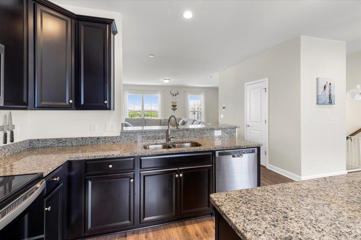 465 John Adams Dr Drive