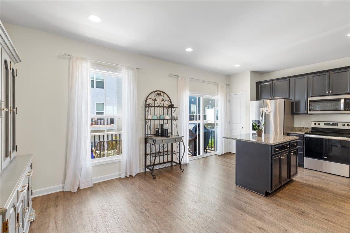 465 John Adams Dr Drive