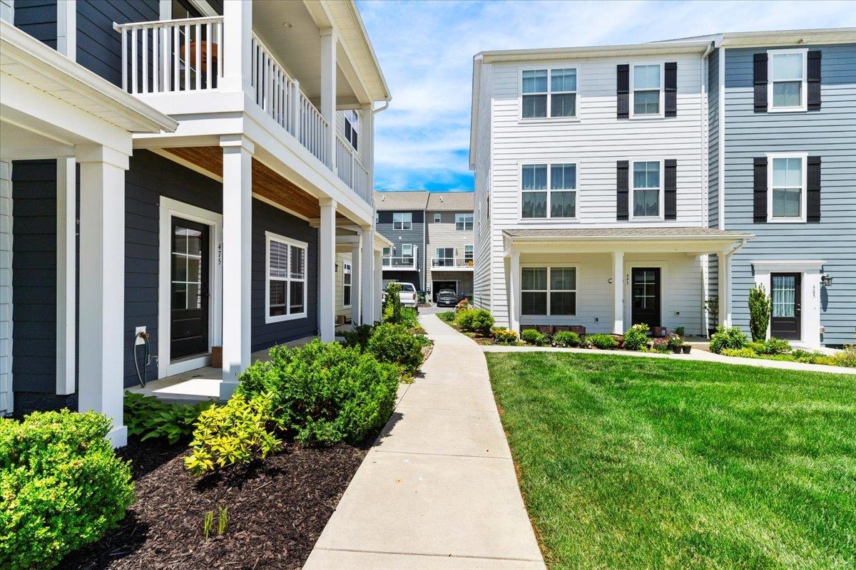 465 John Adams Dr Drive