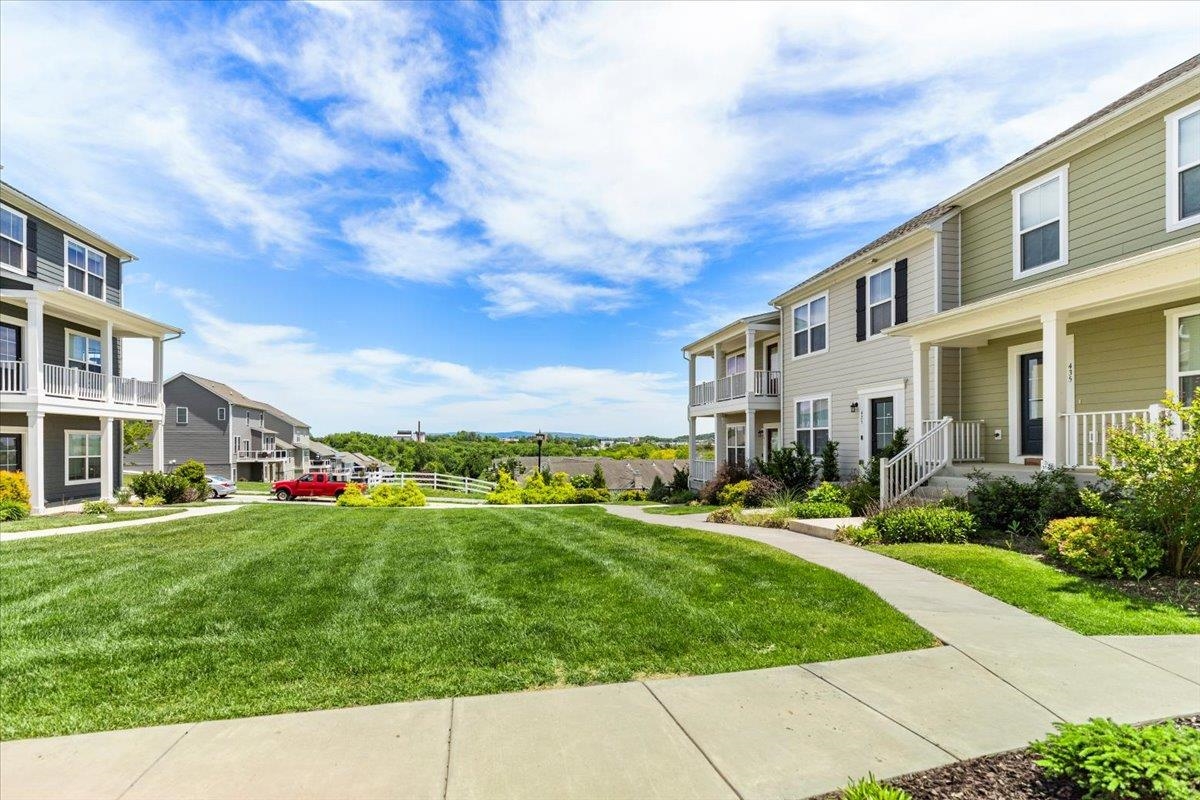 465 John Adams Dr Drive