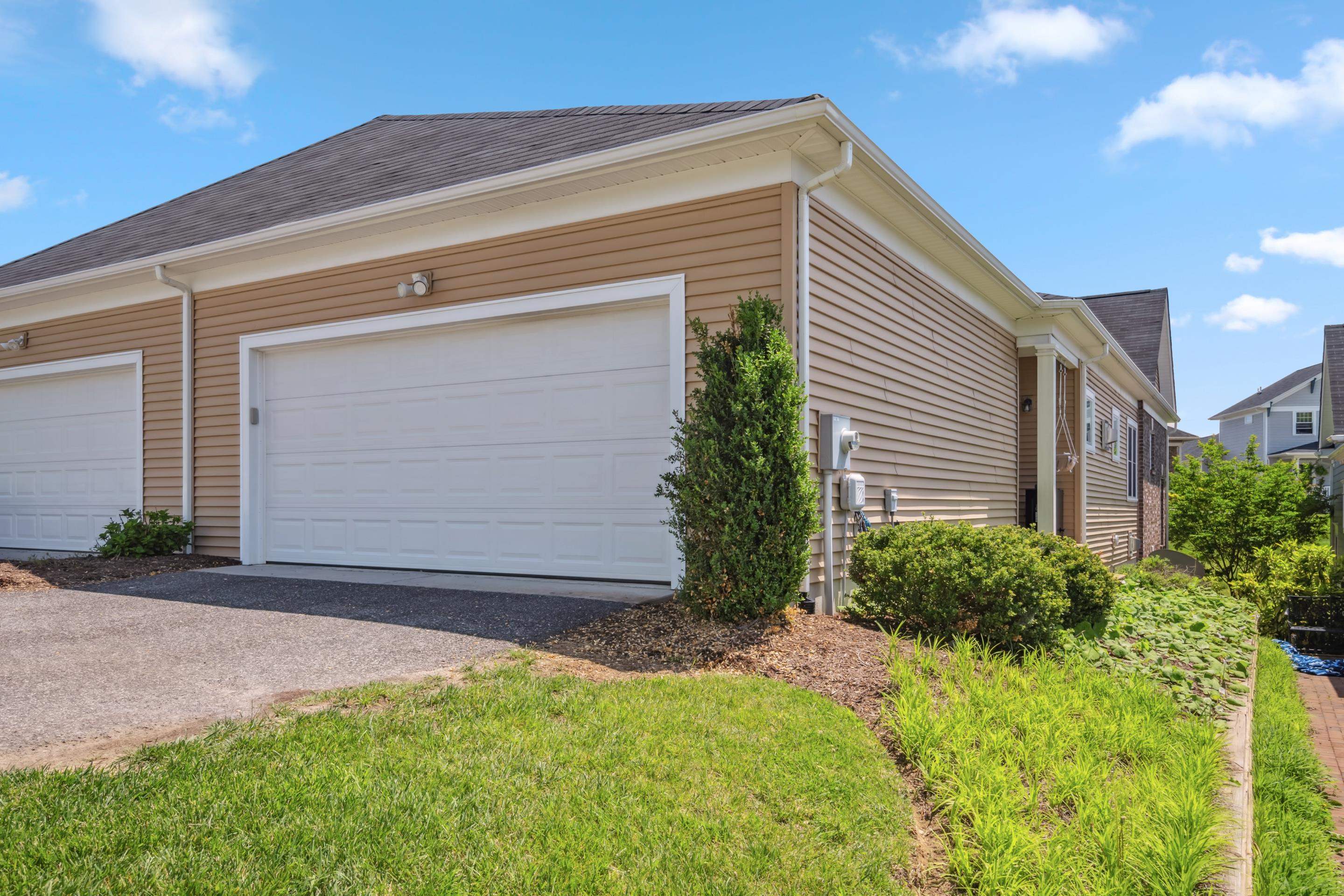 1722 Trillium Lane