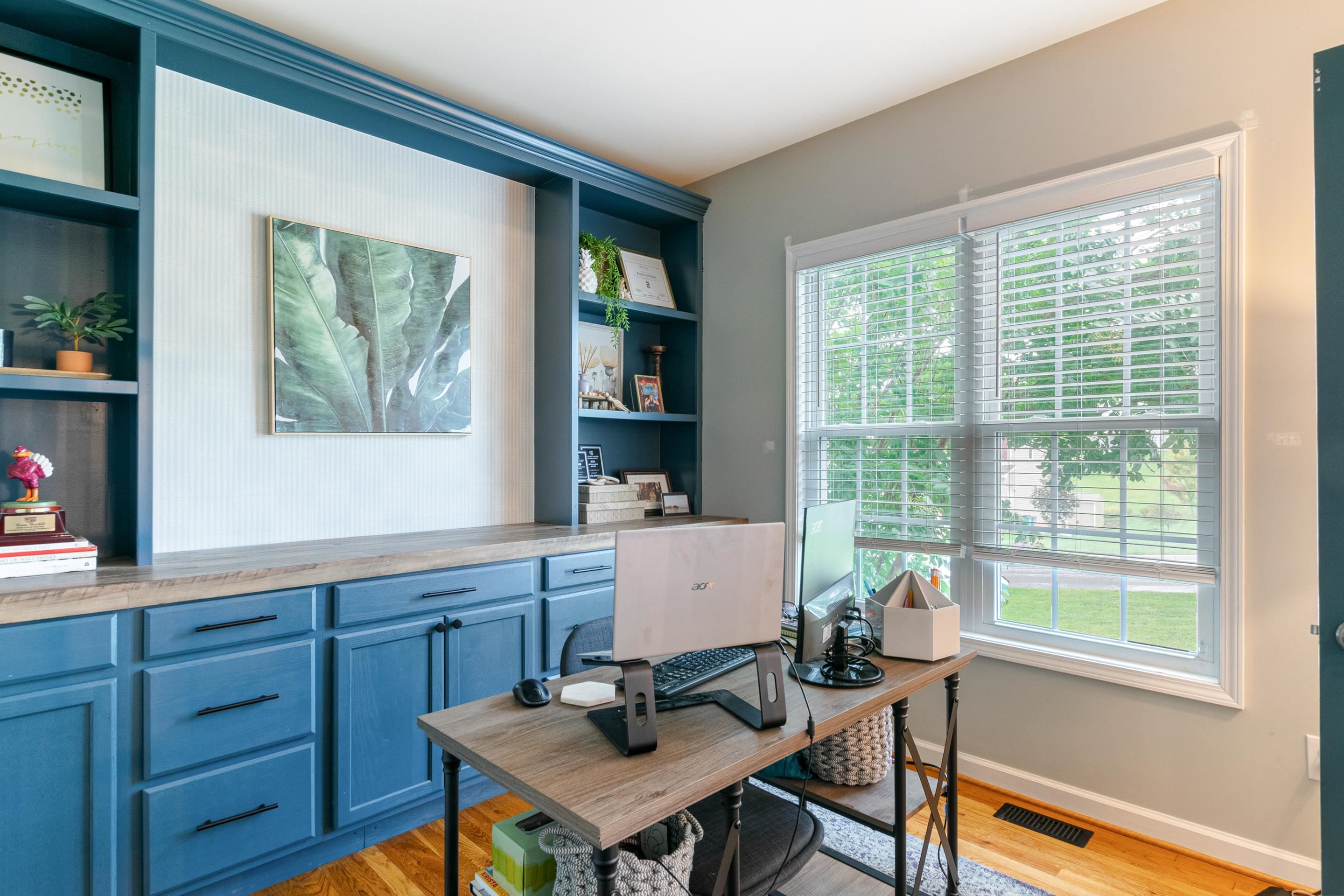 1708 Hollow Oak Court