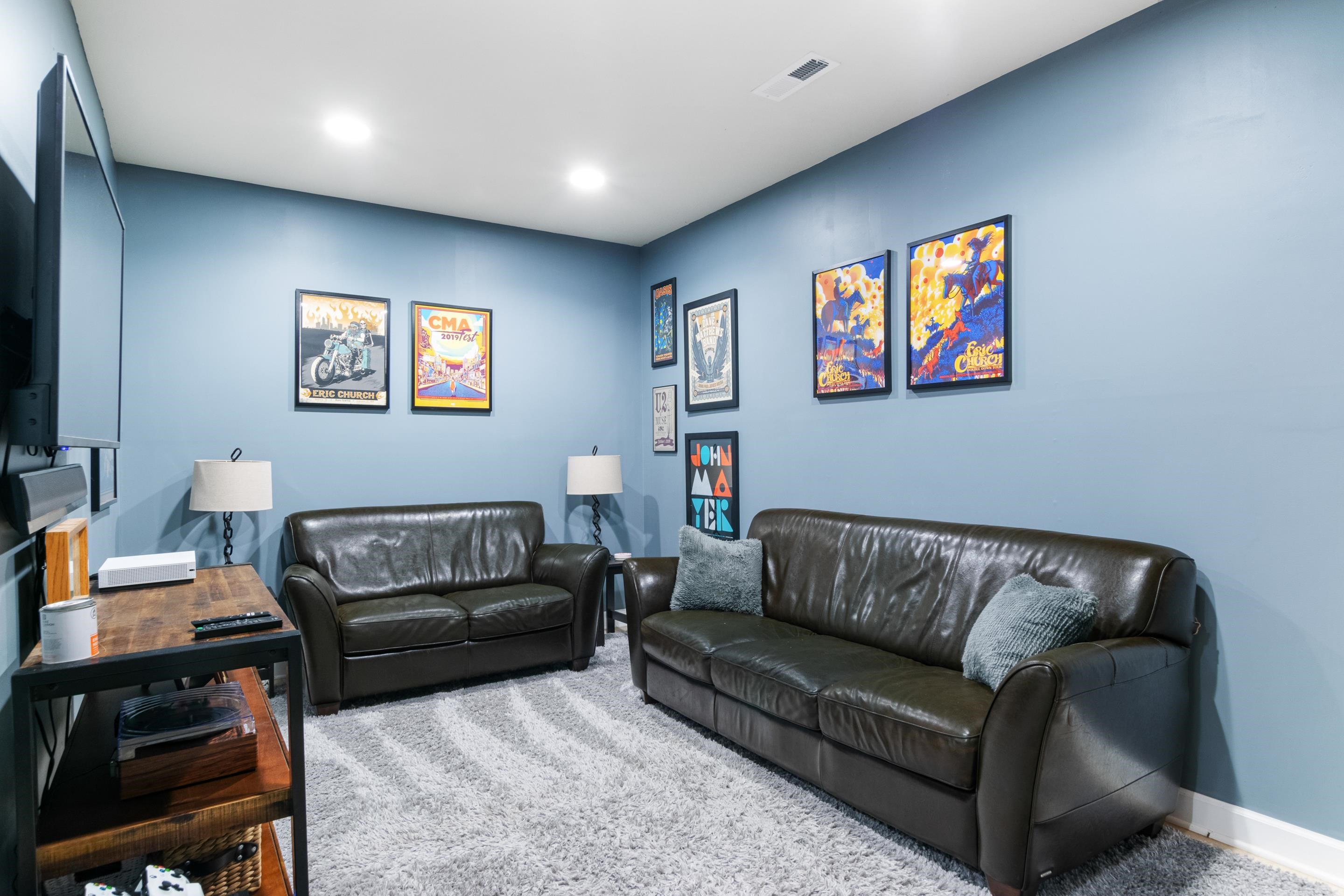1708 Hollow Oak Court