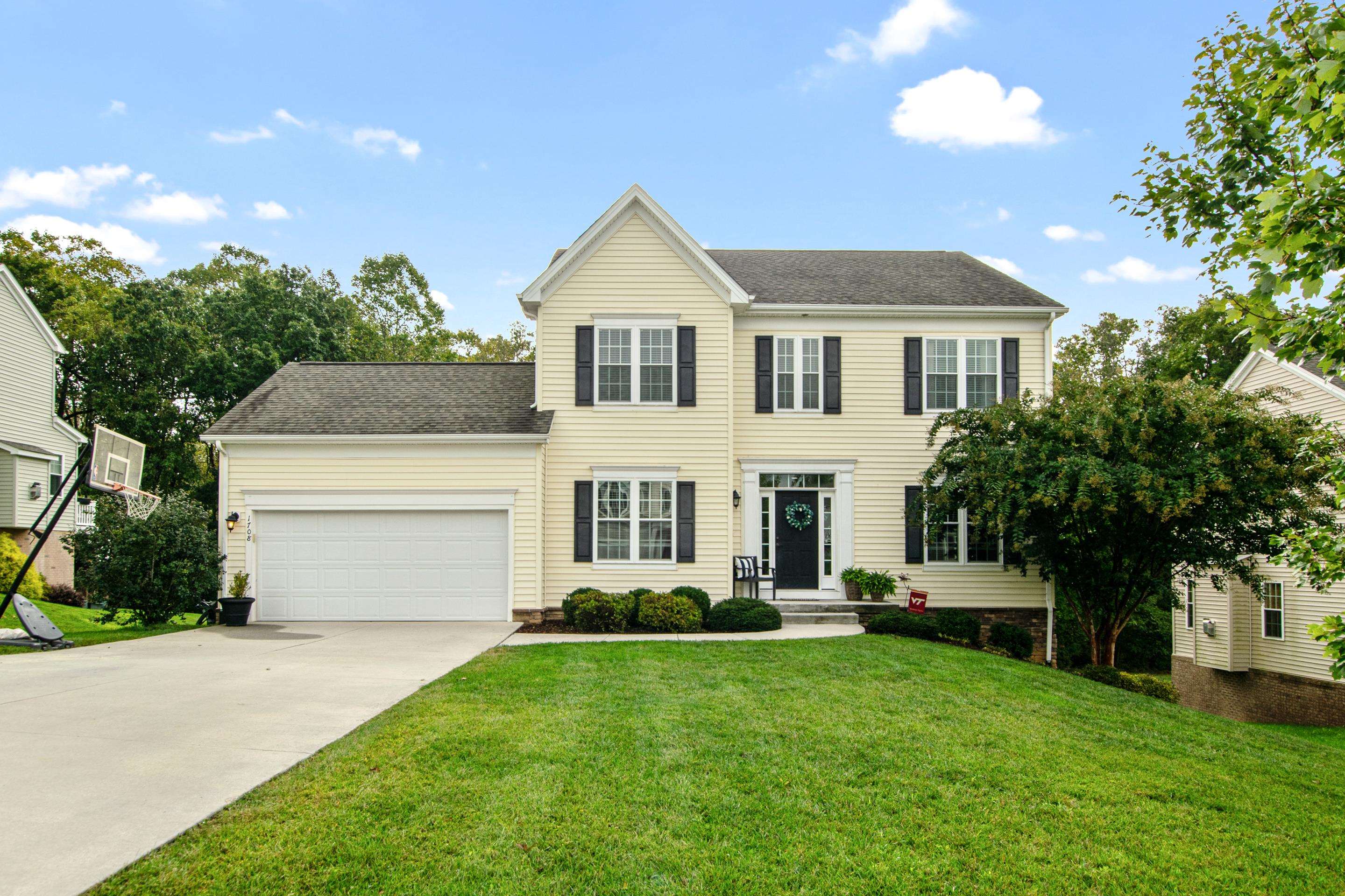 1708 Hollow Oak Court