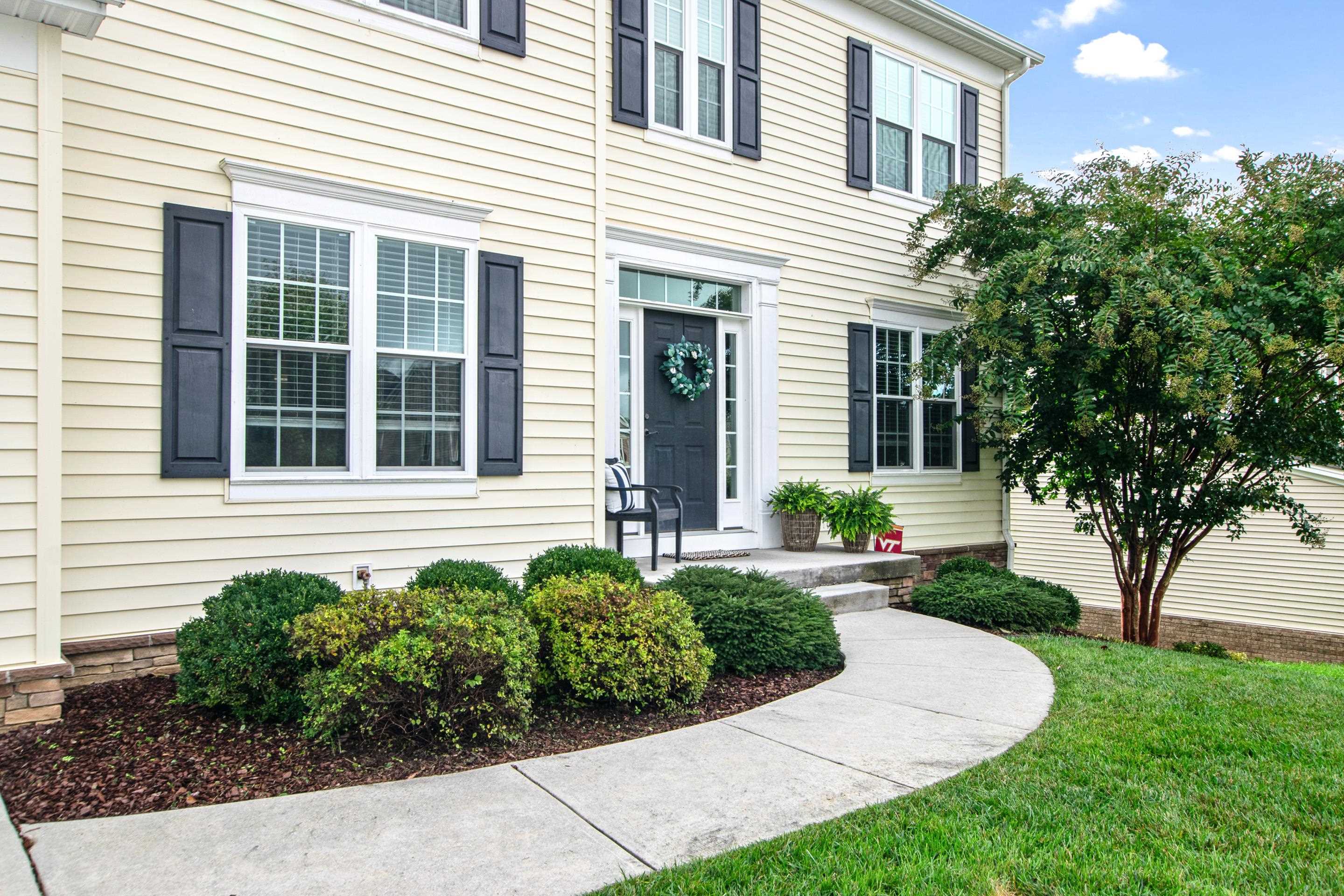 1708 Hollow Oak Court