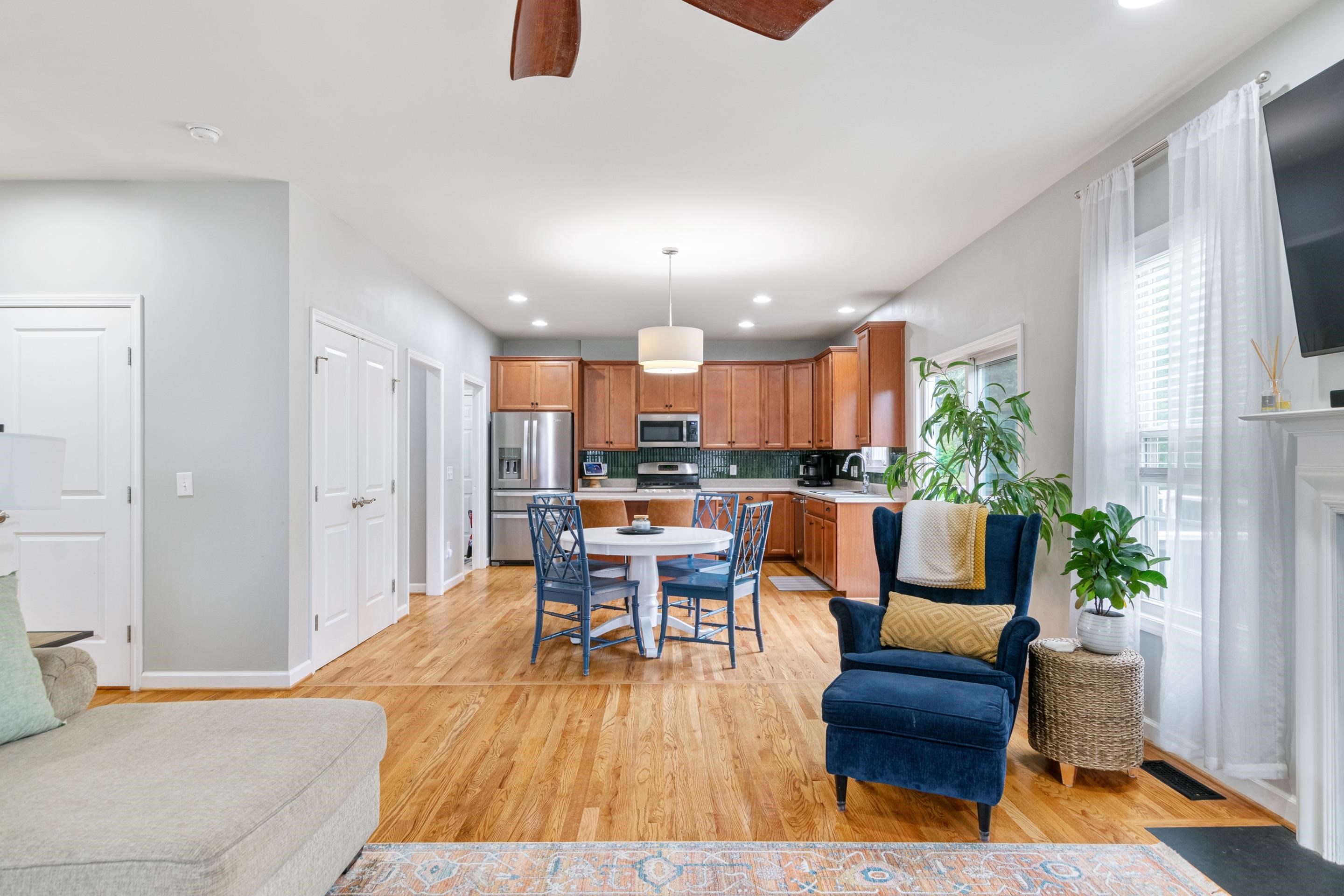 1708 Hollow Oak Court