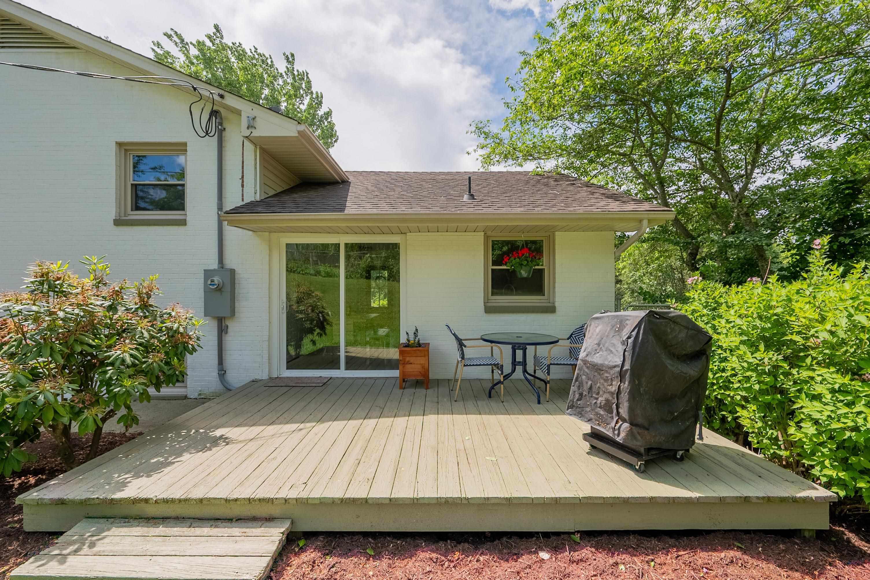 305 Overland Drive