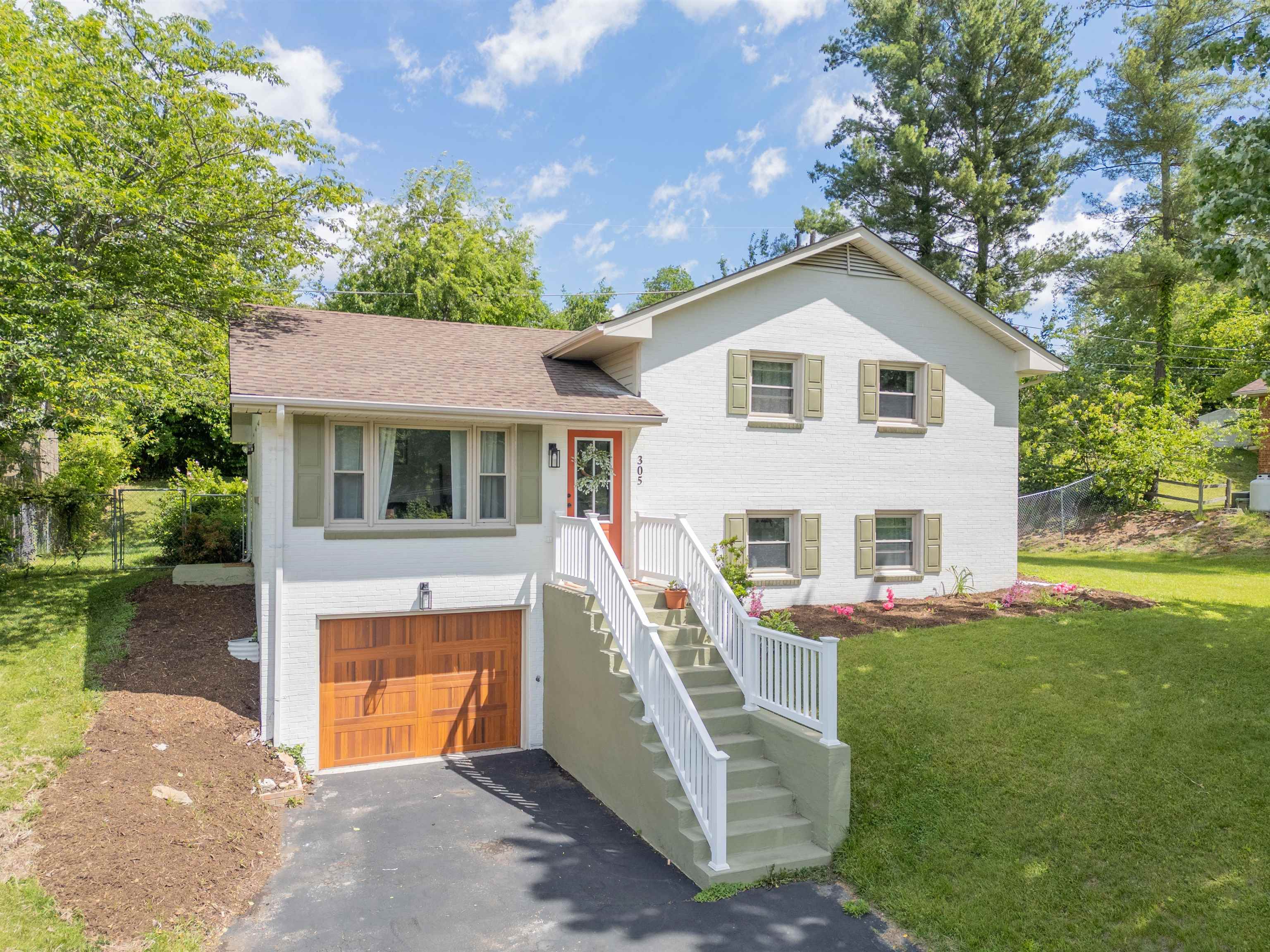 305 Overland Drive