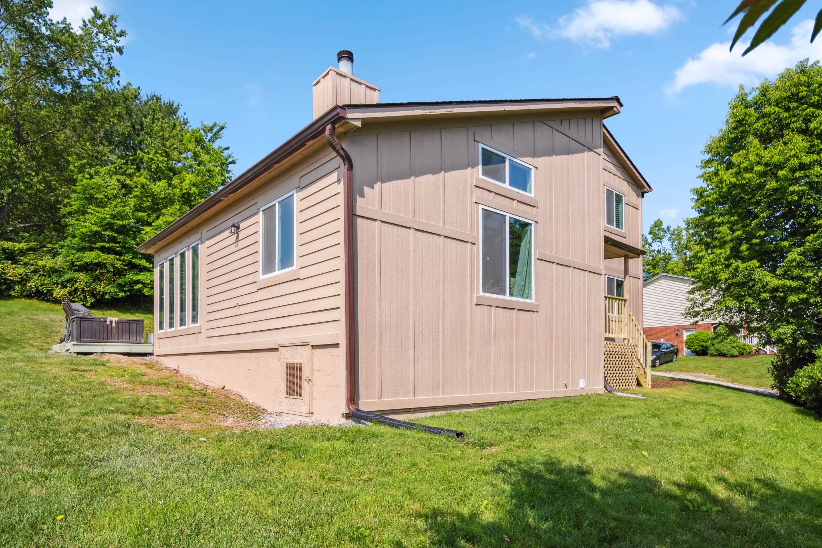 475 CHRISMAN Street