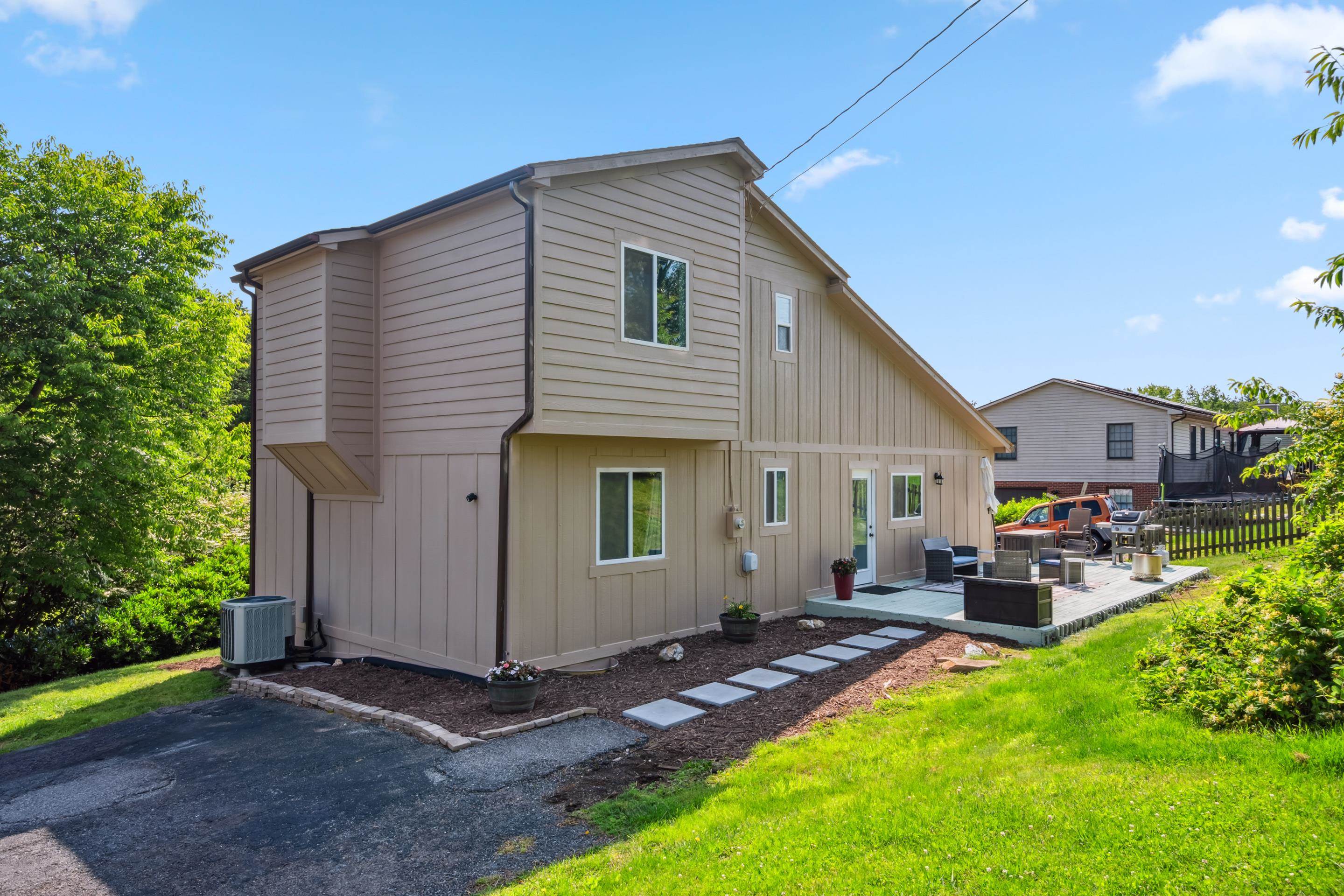 475 CHRISMAN Street