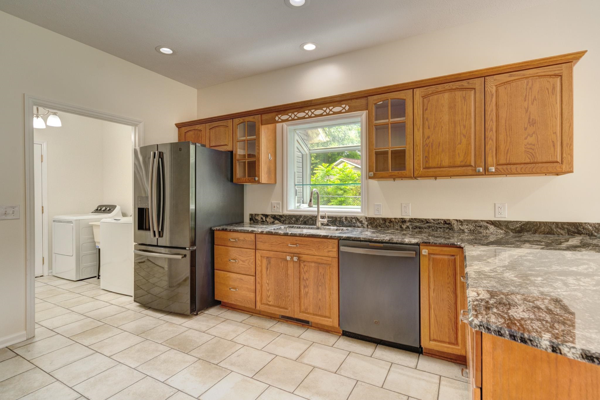 1006 HORSE SHOE Lane