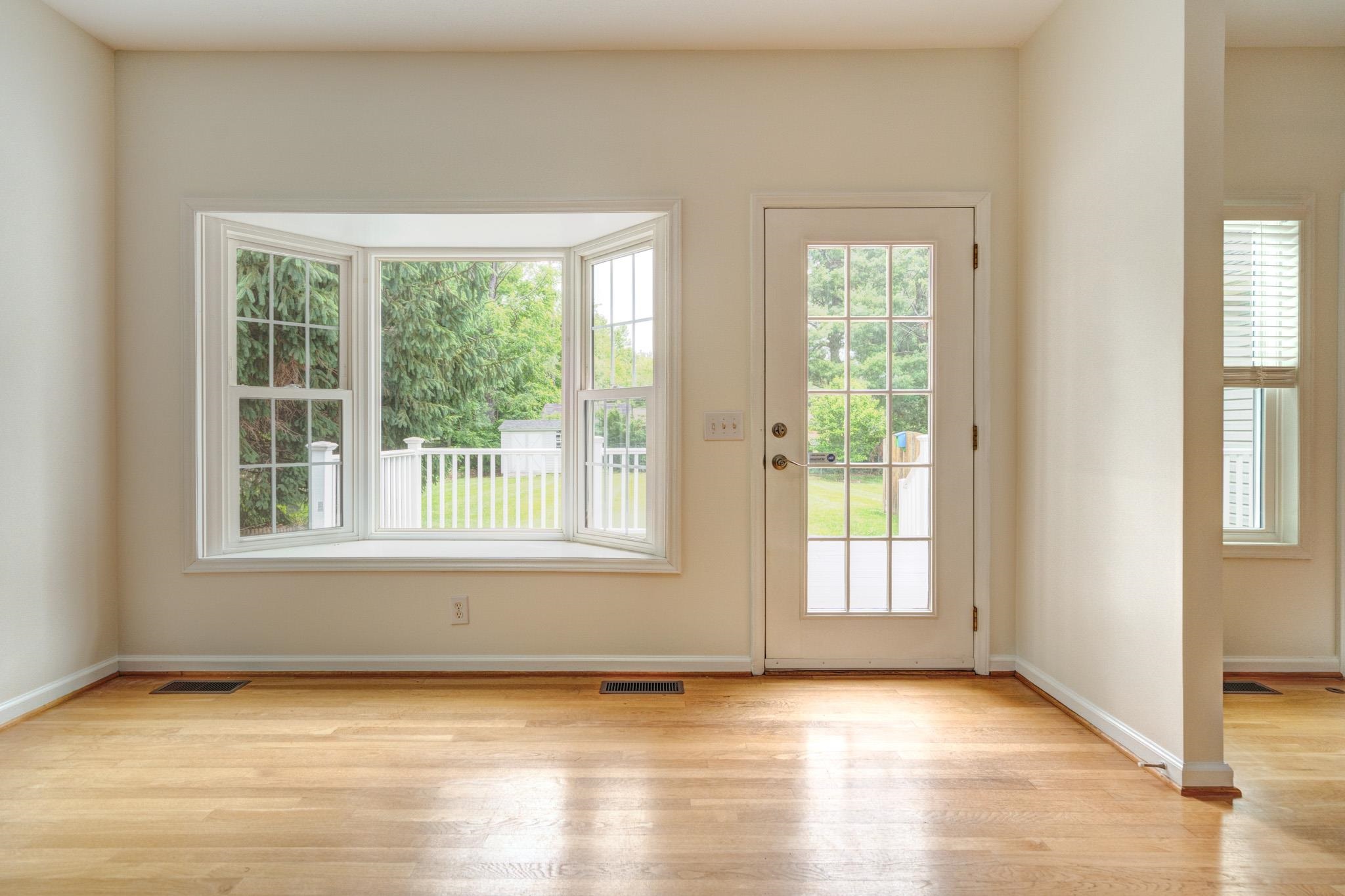 1006 HORSE SHOE Lane