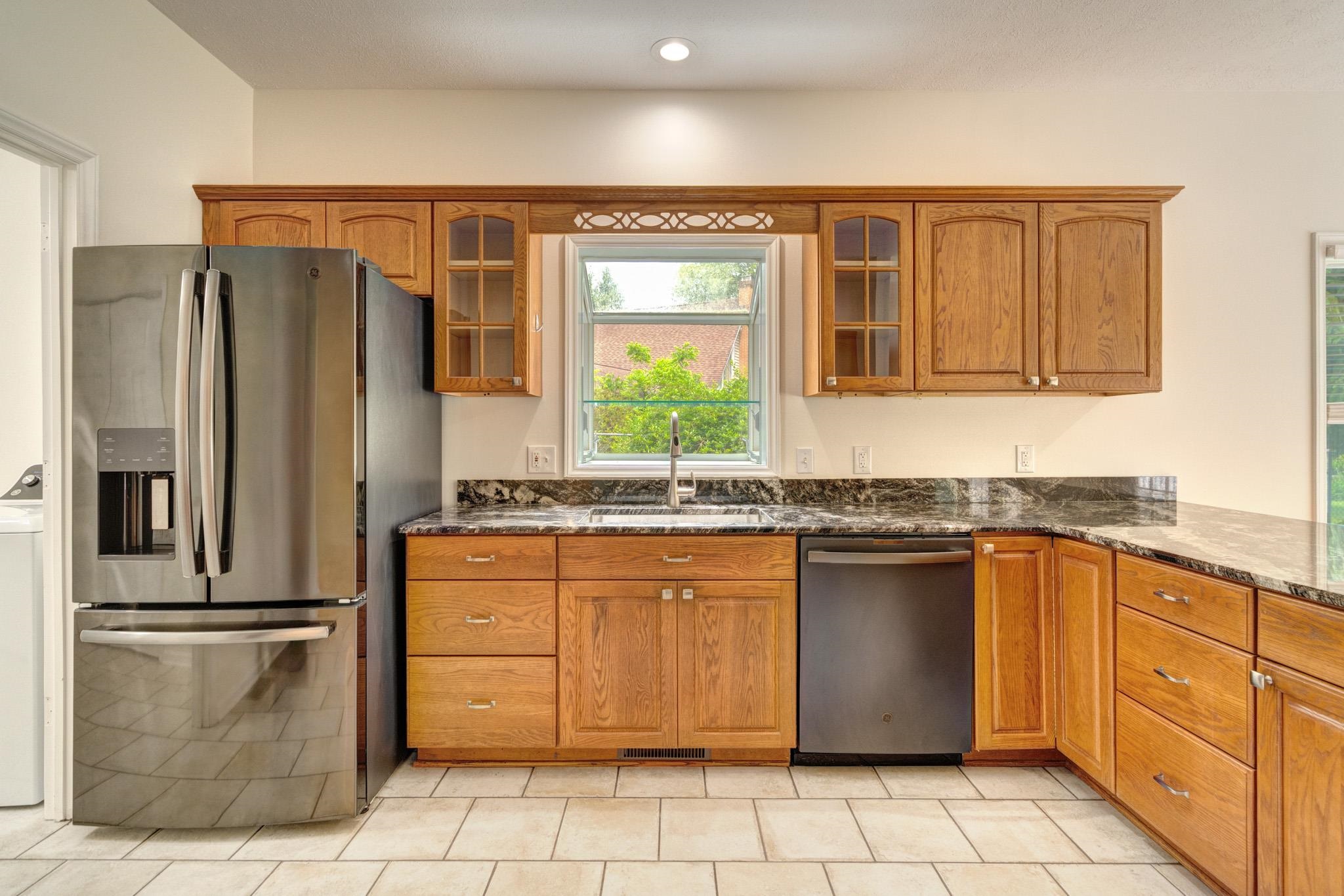 1006 HORSE SHOE Lane