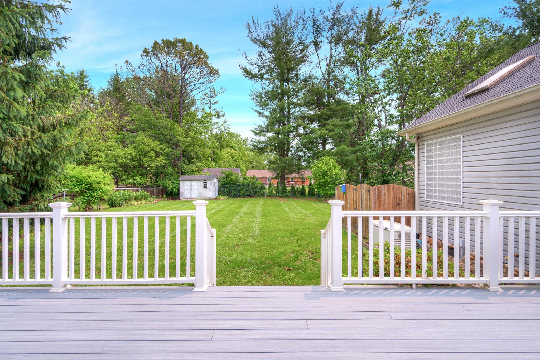 1006 HORSE SHOE Lane