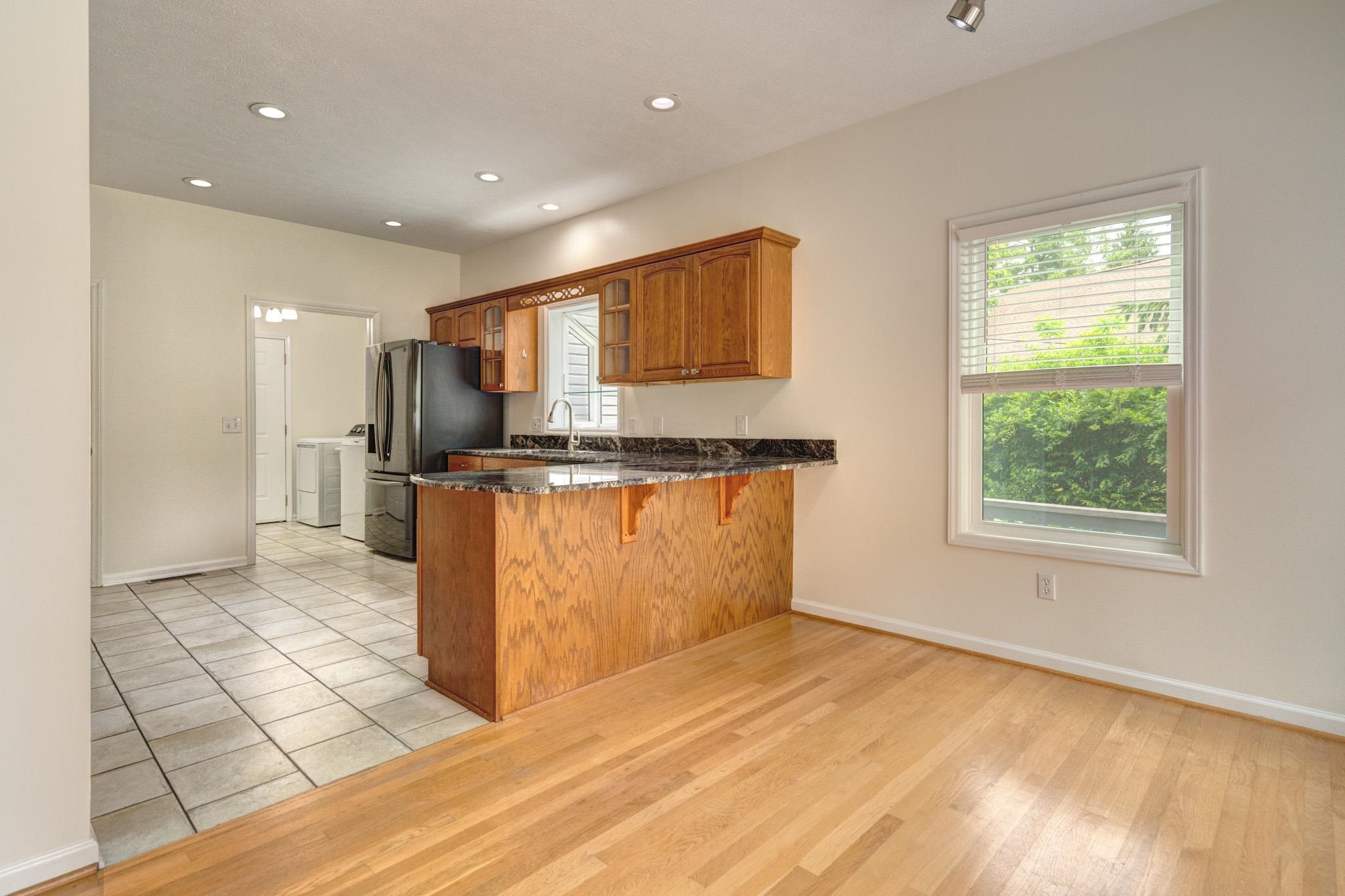 1006 HORSE SHOE Lane