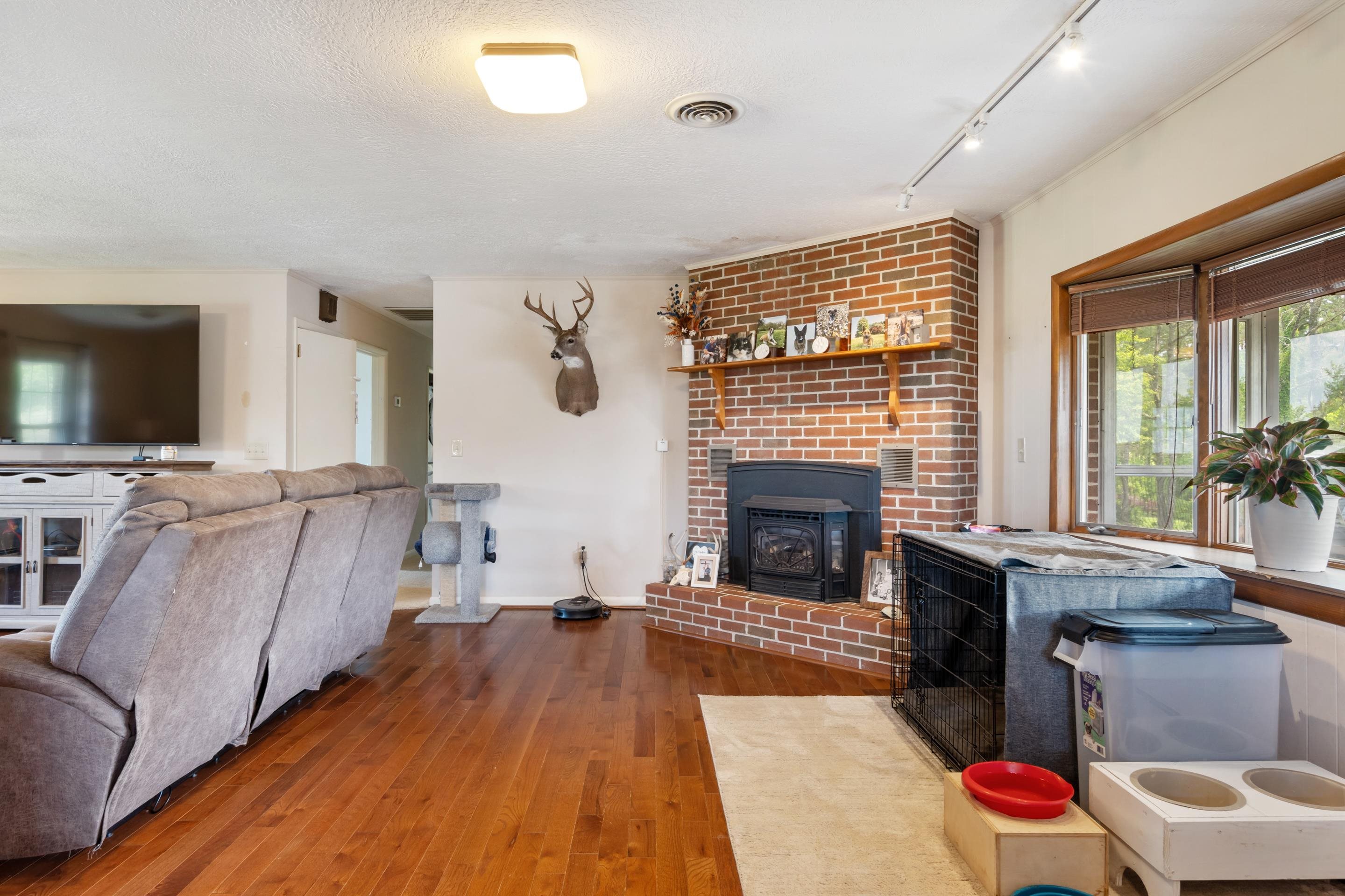 1938 Laurel Creek Road