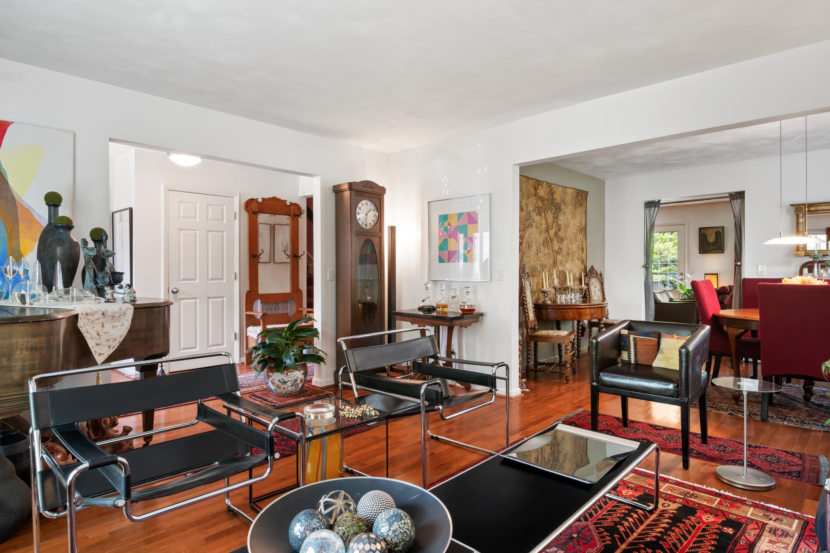 1010 OAK POINTE Court