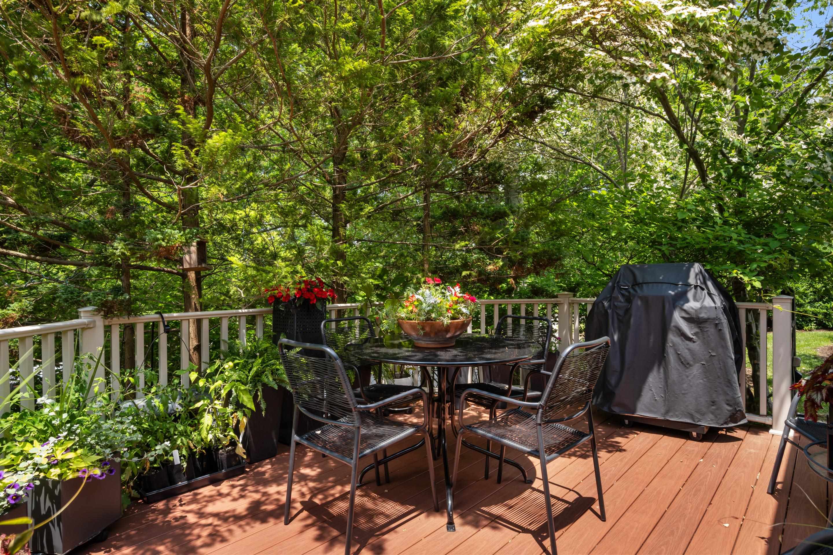 1010 OAK POINTE Court