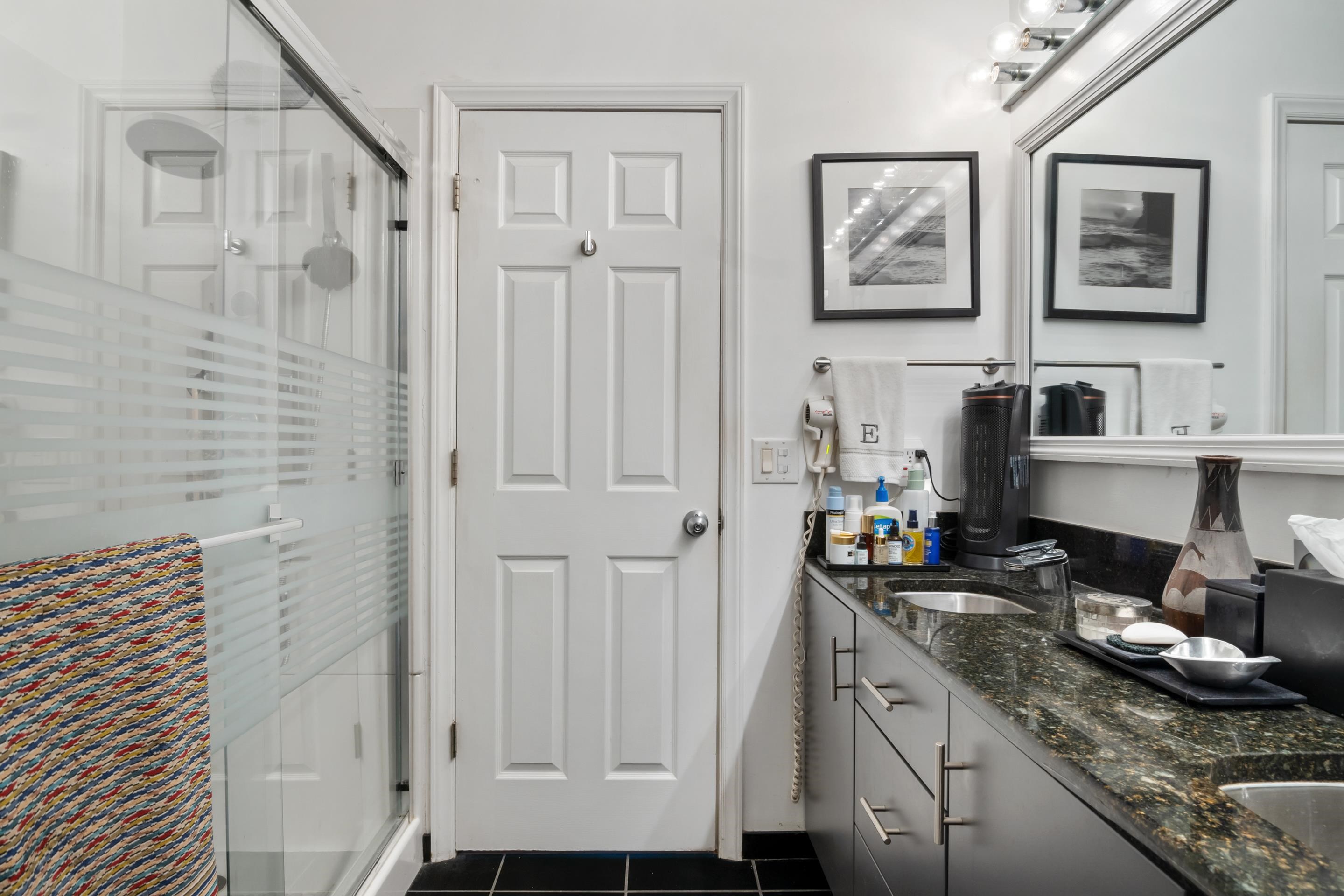 1010 OAK POINTE Court