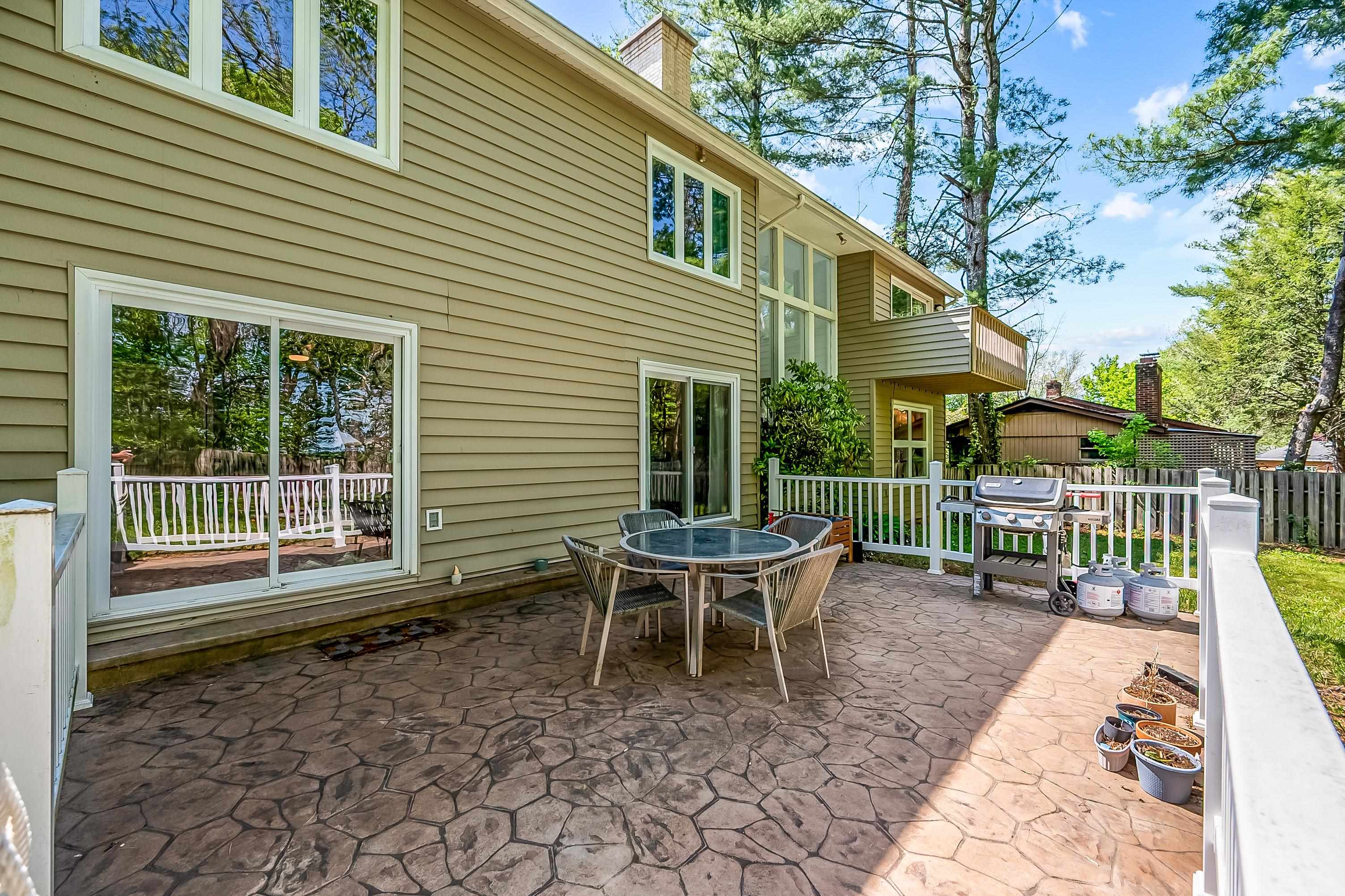 213 Price St Street