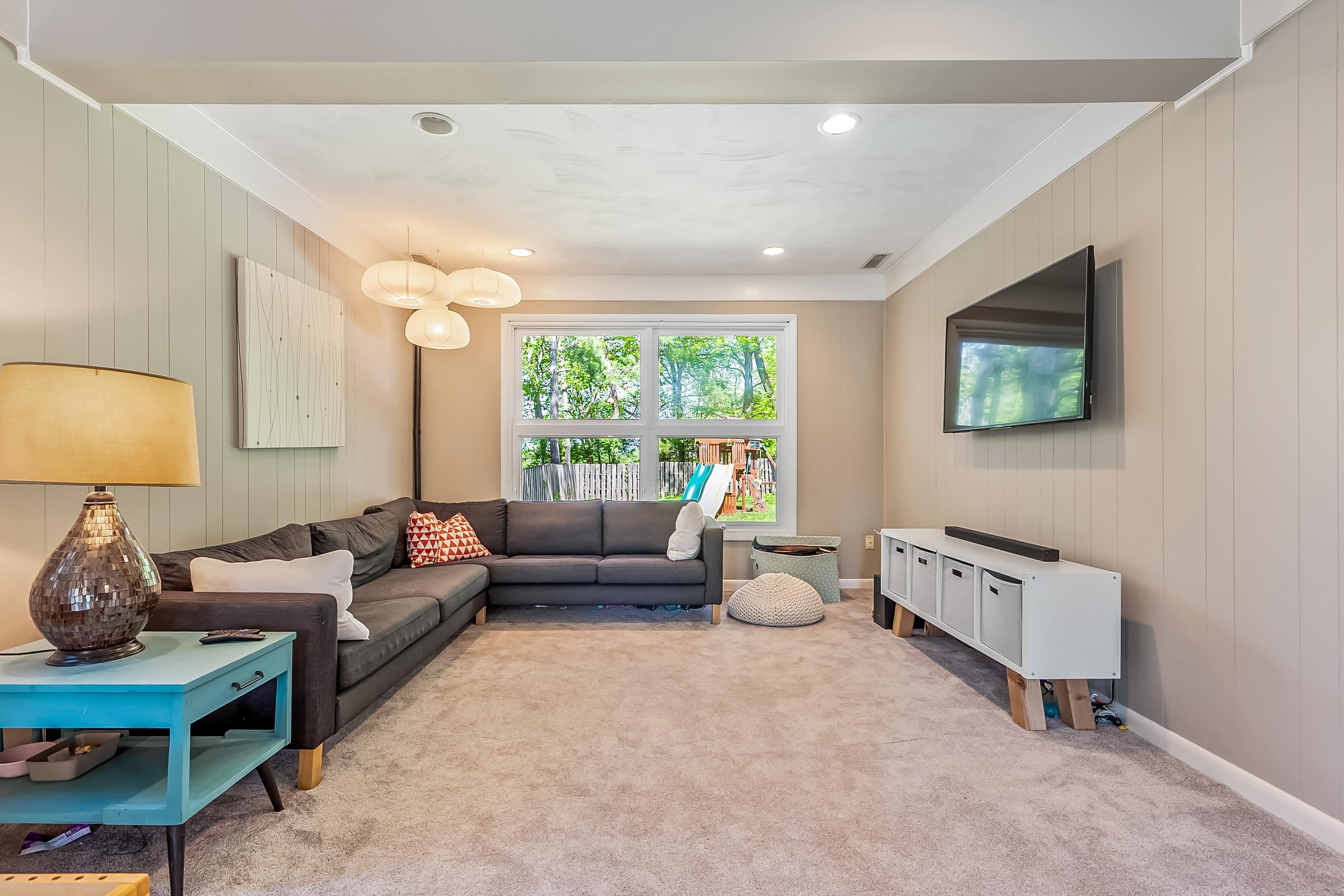 213 Price St Street