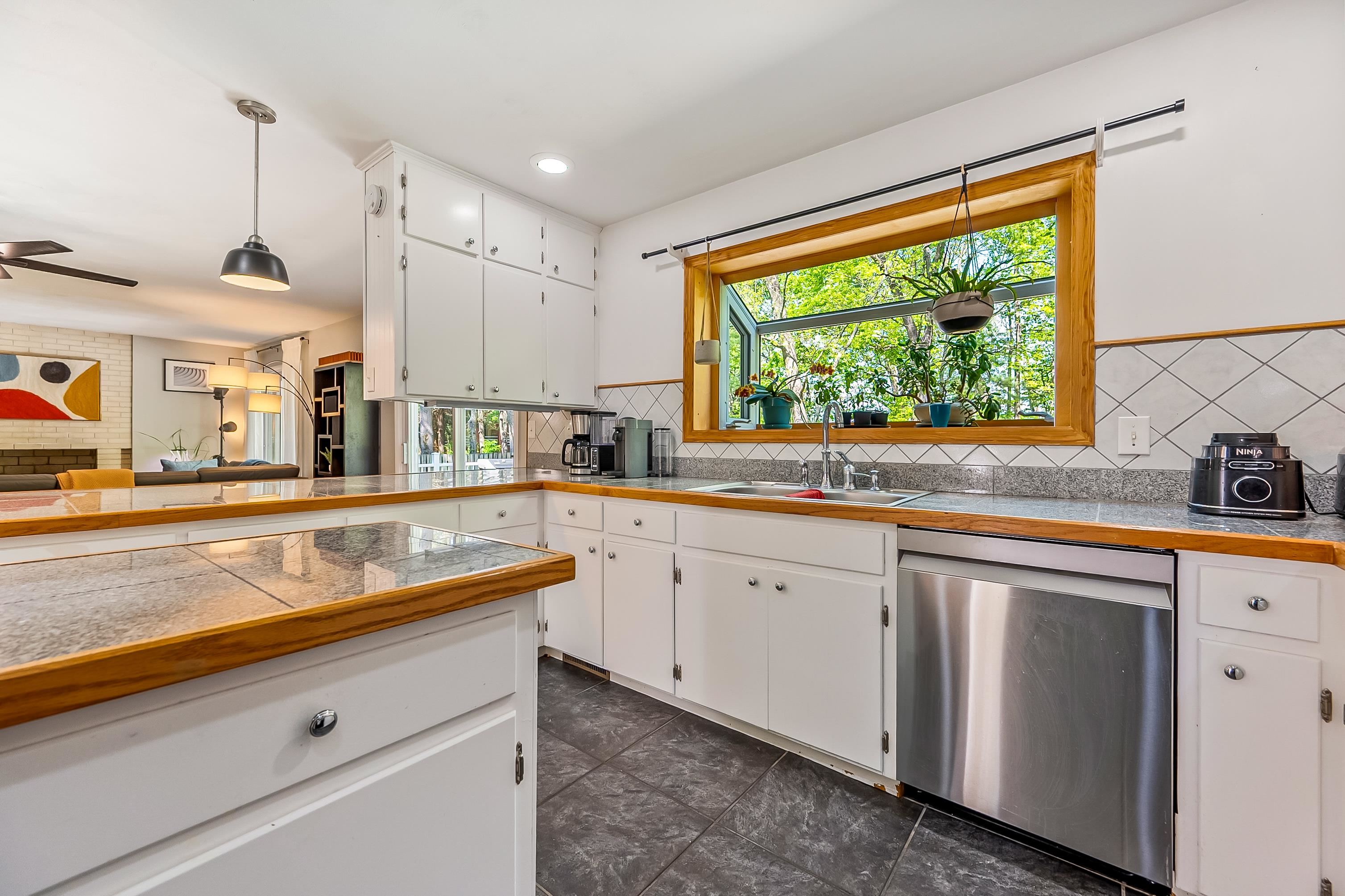 213 Price St Street
