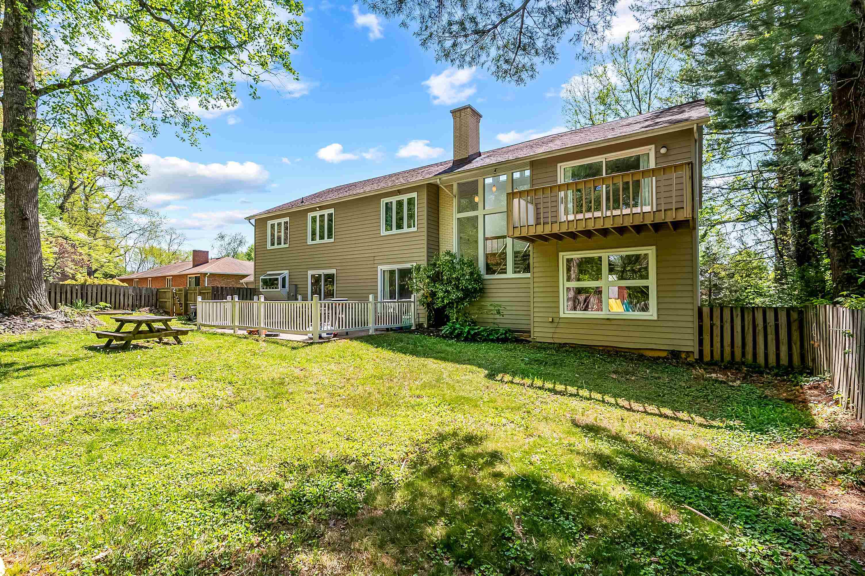213 Price St Street