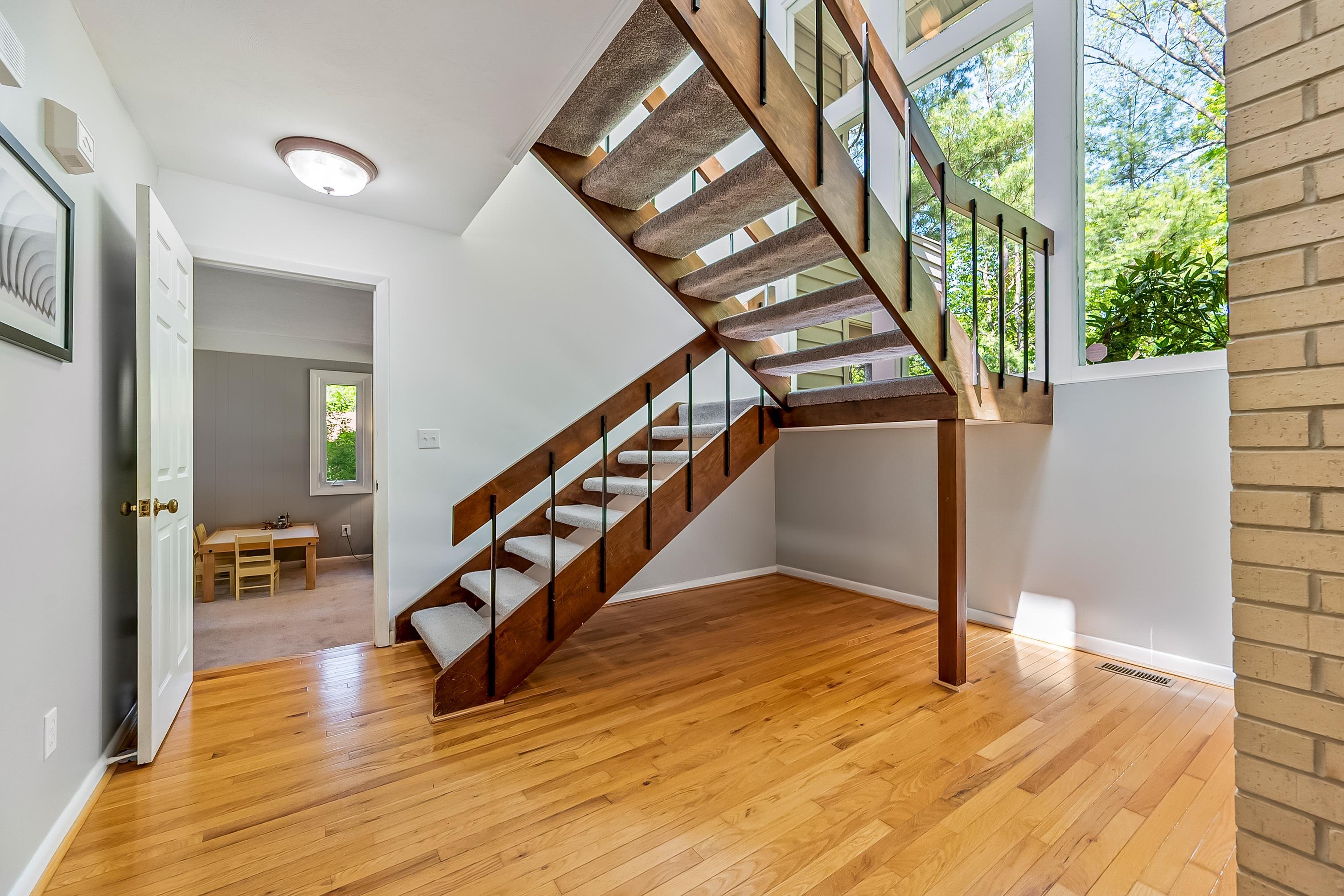 213 Price St Street