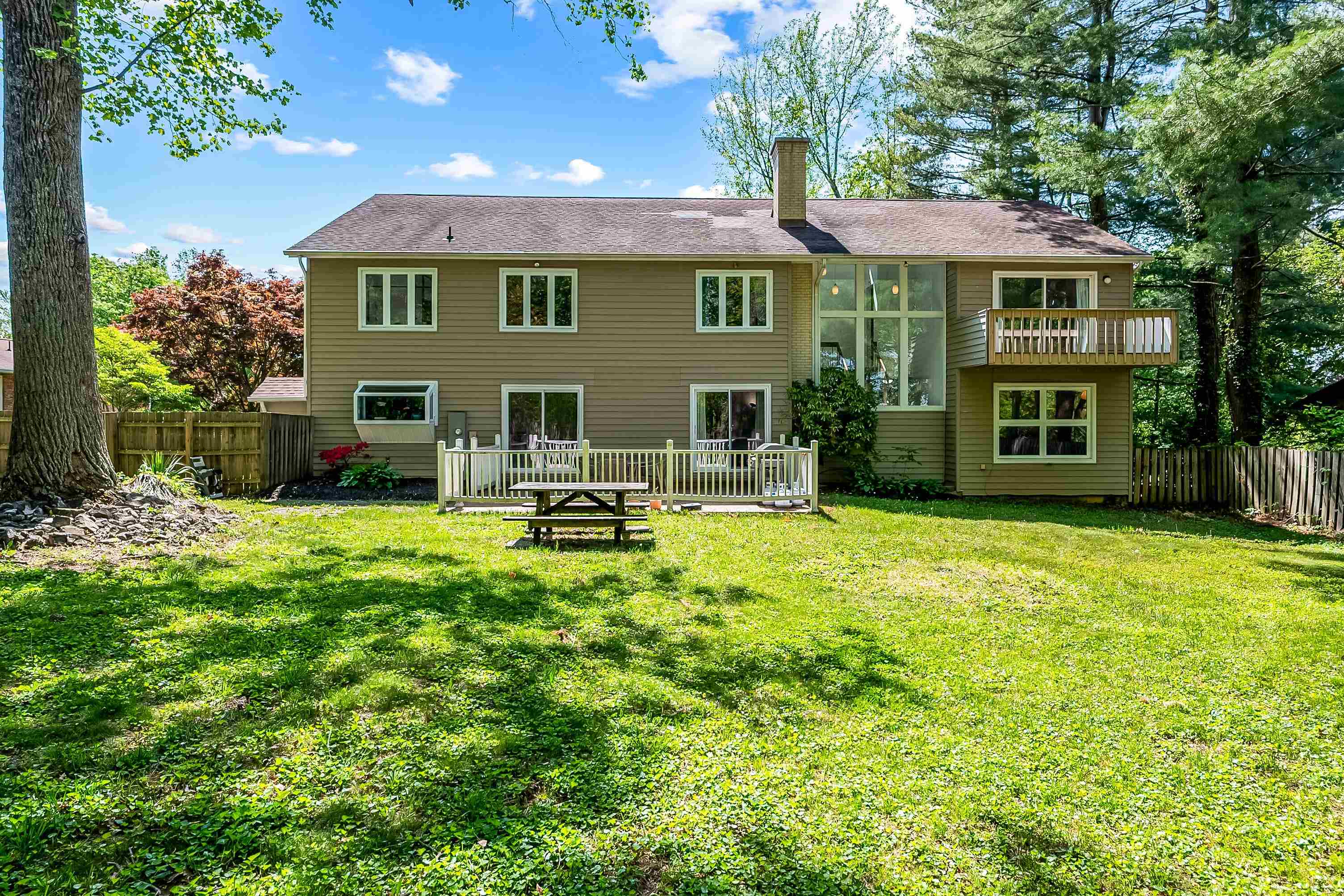 213 Price St Street