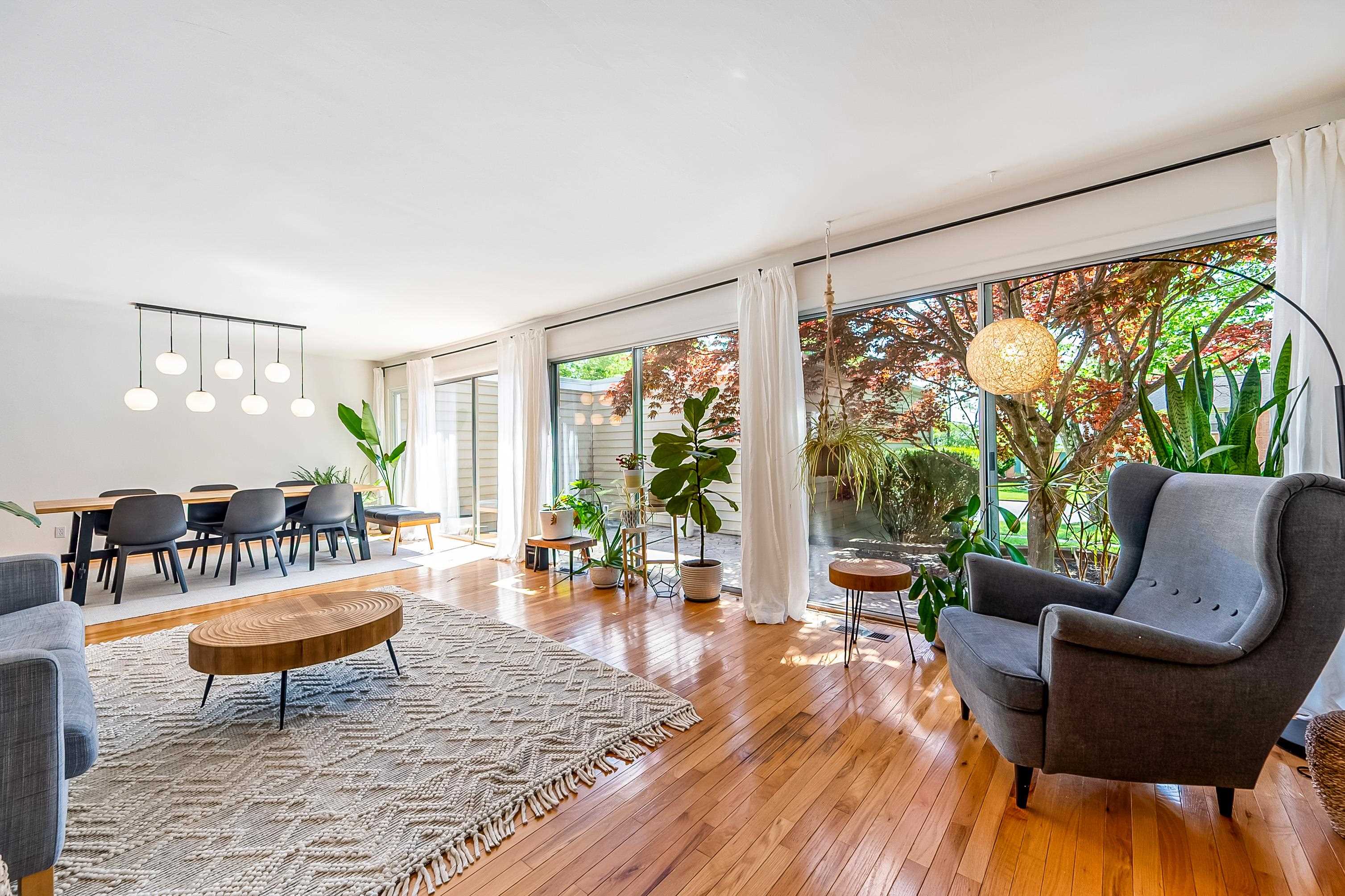 213 Price St Street
