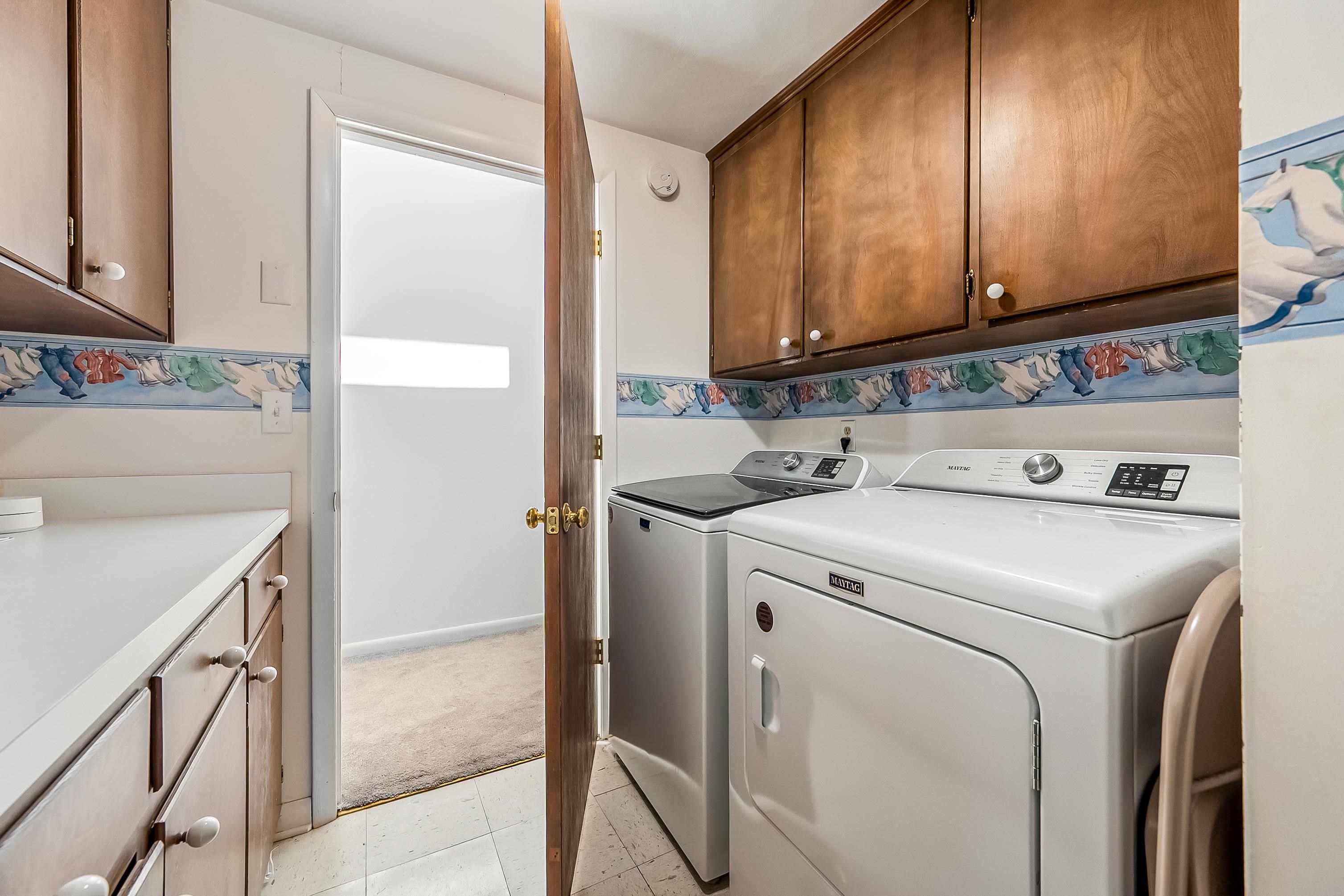 213 Price St Street