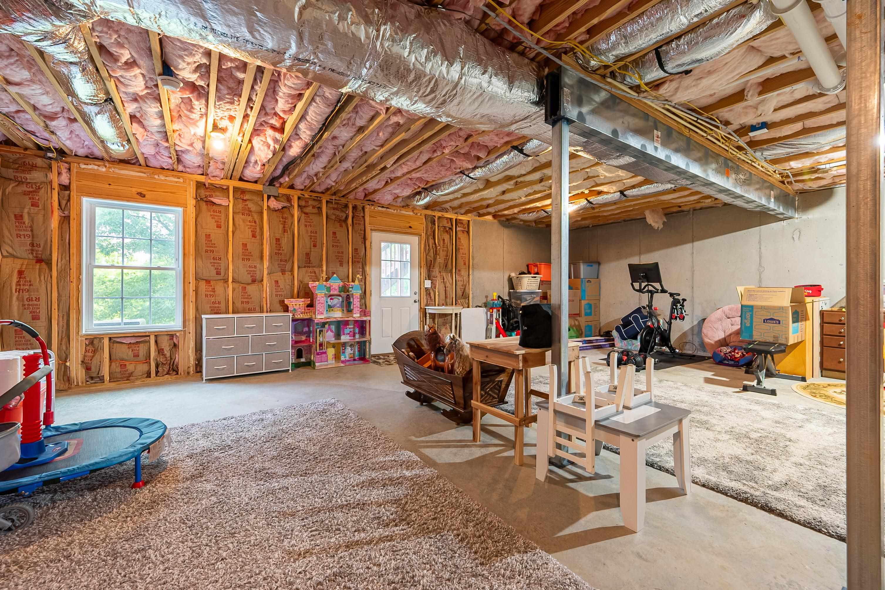 1136 CROSSCREEK Drive