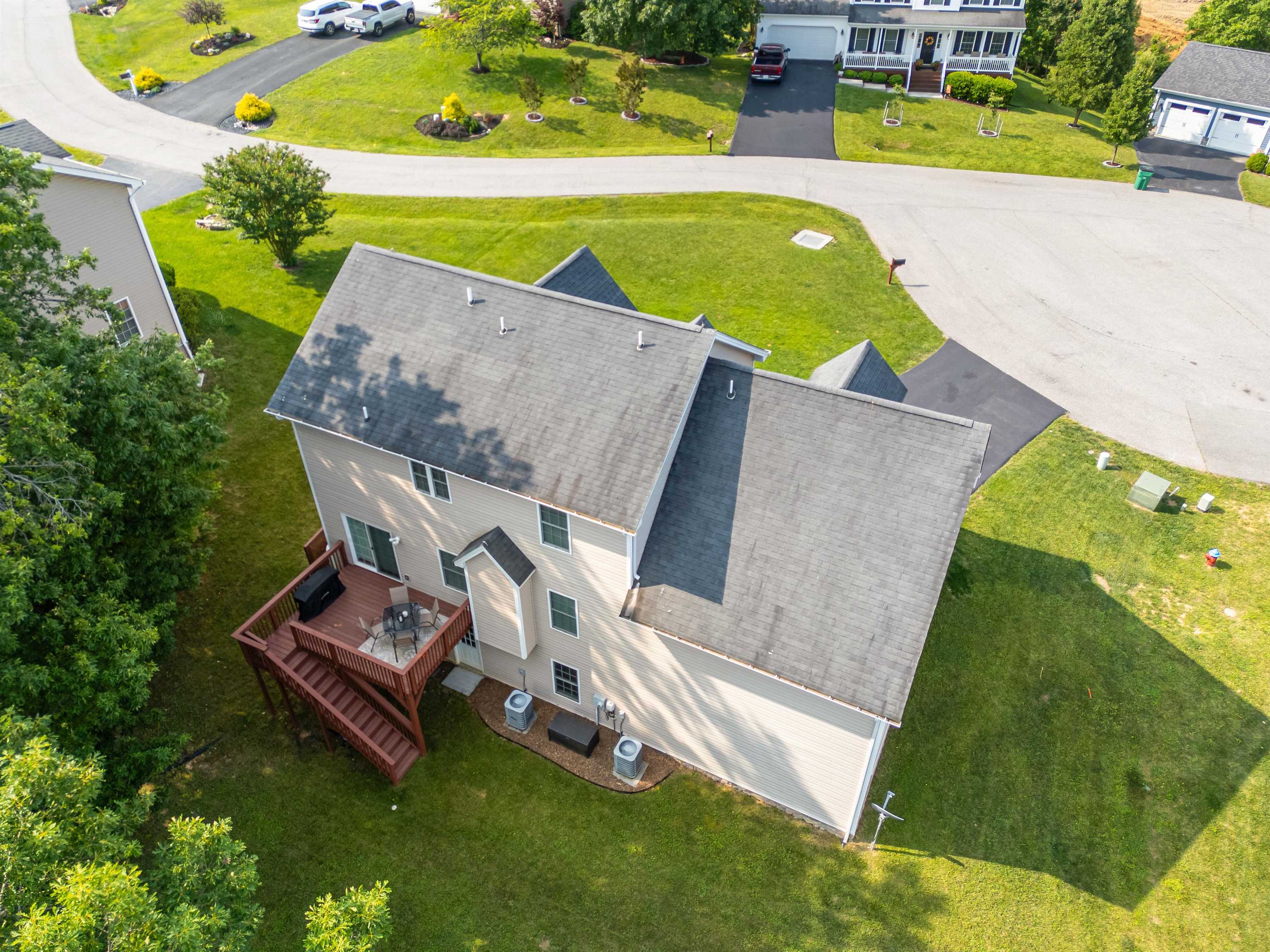 1136 CROSSCREEK Drive