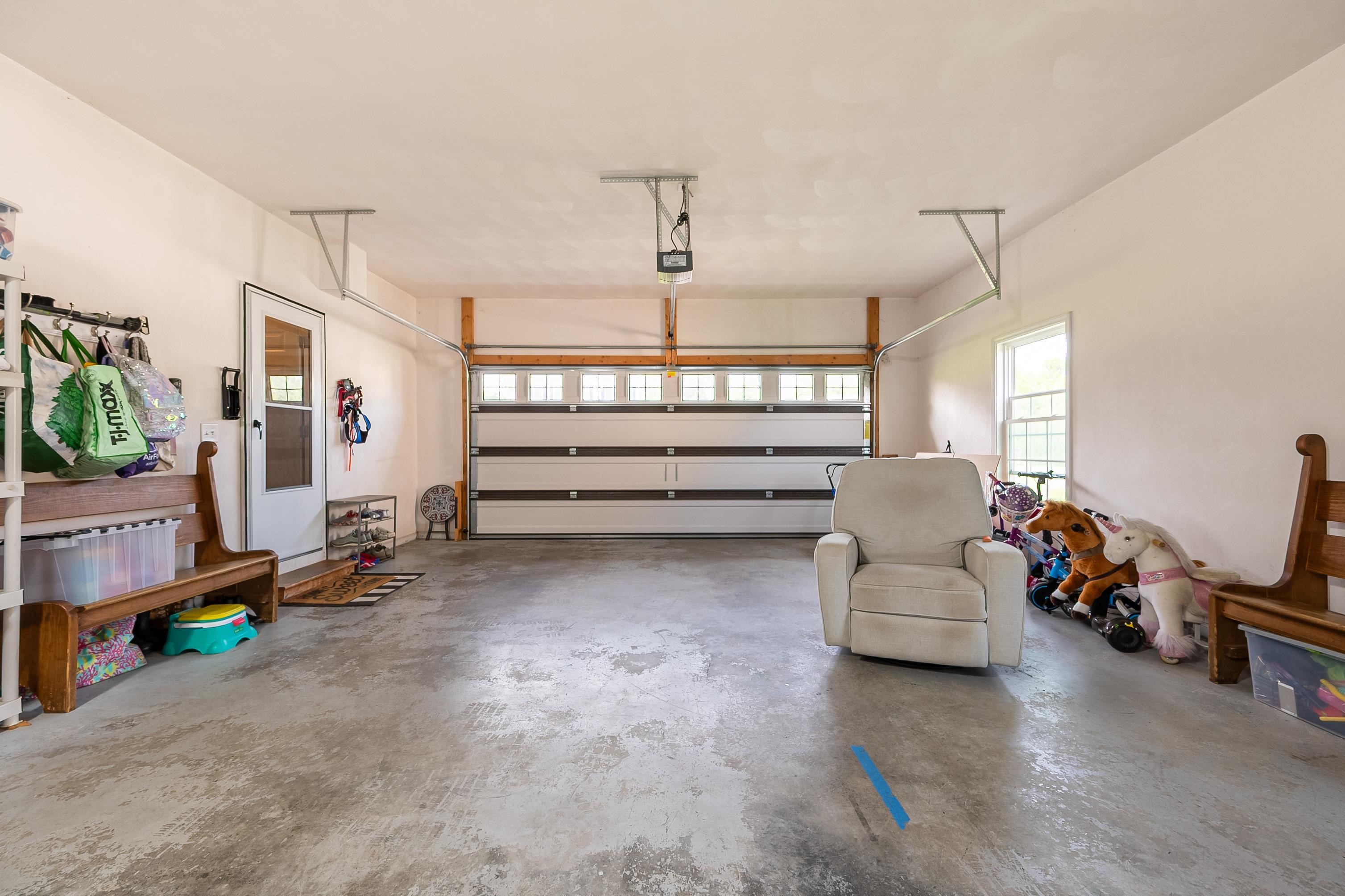 1136 CROSSCREEK Drive
