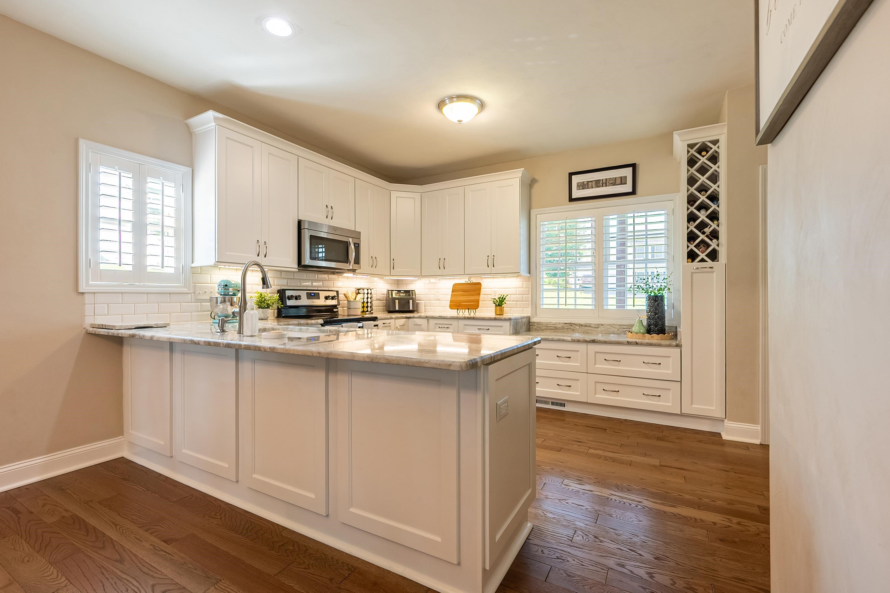 1136 CROSSCREEK Drive