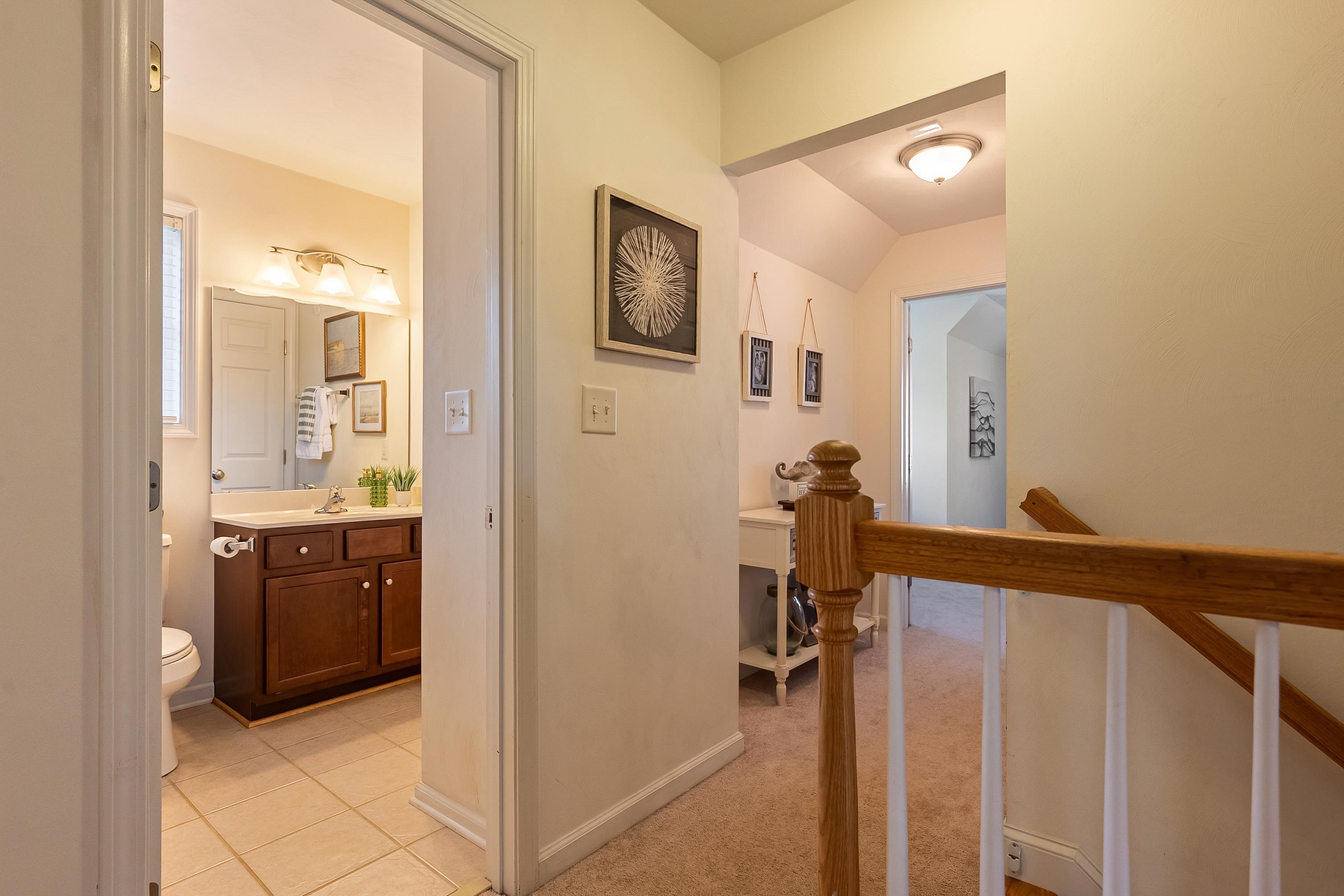 1136 CROSSCREEK Drive