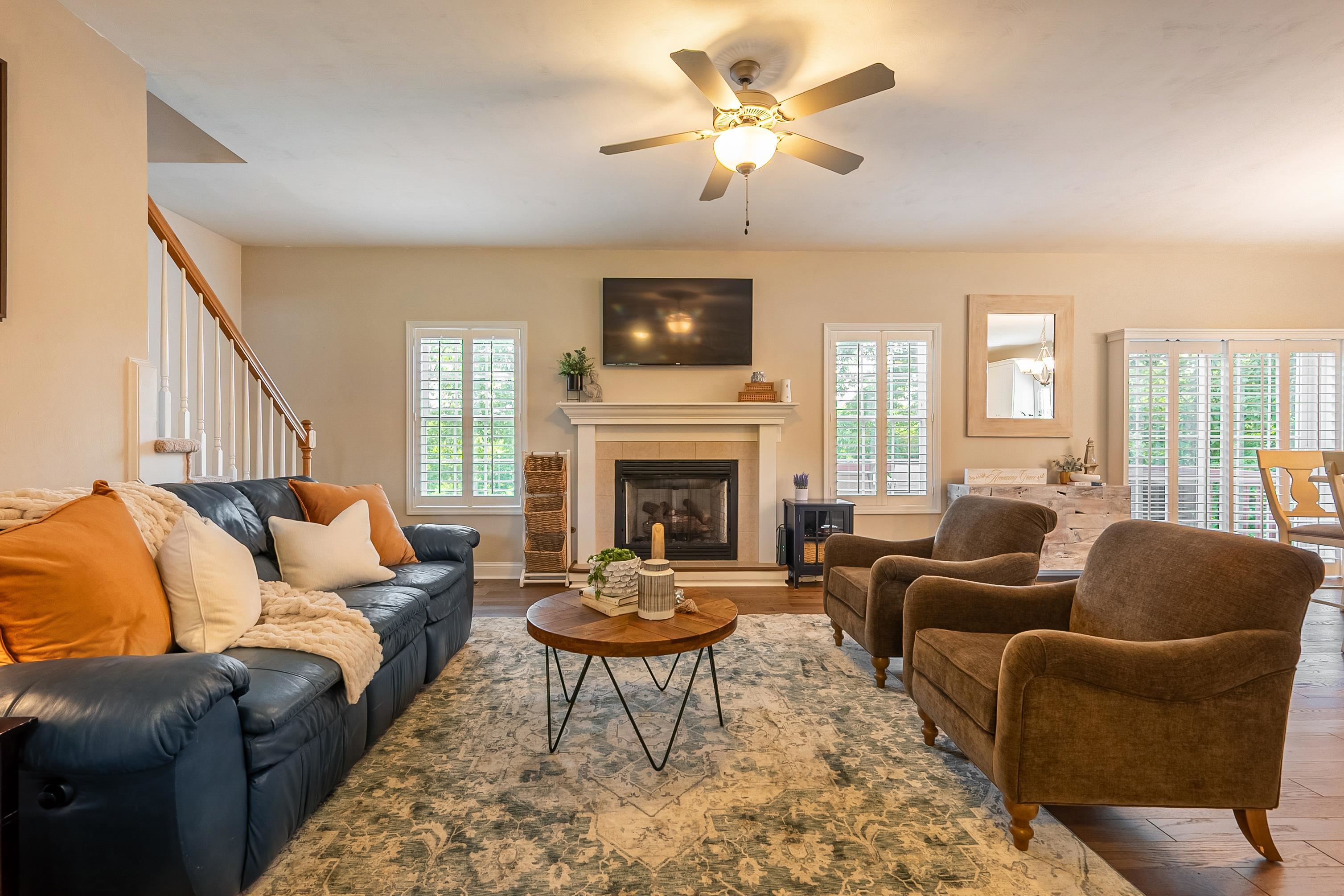 1136 CROSSCREEK Drive