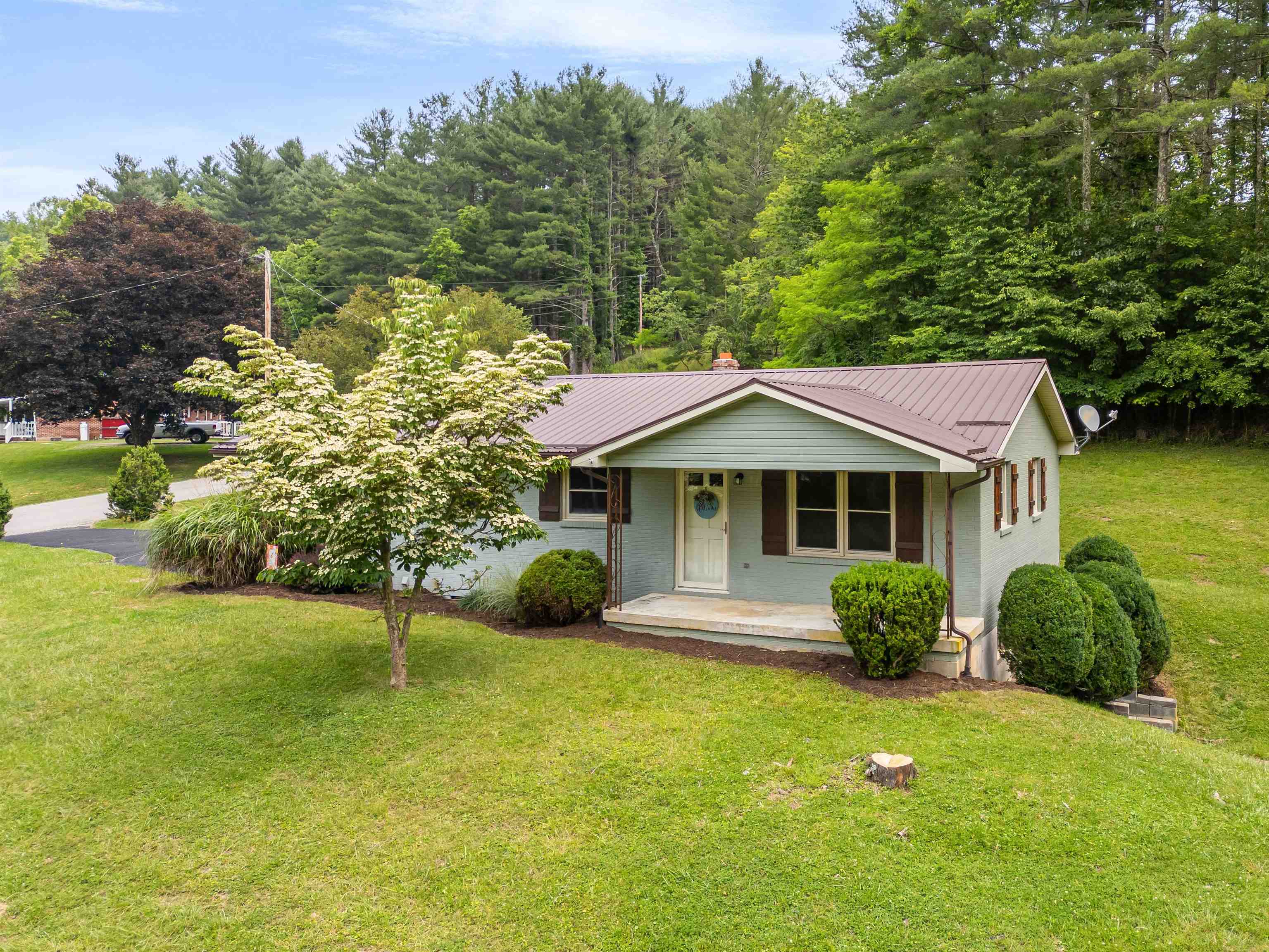 2866 White Rock Road NW