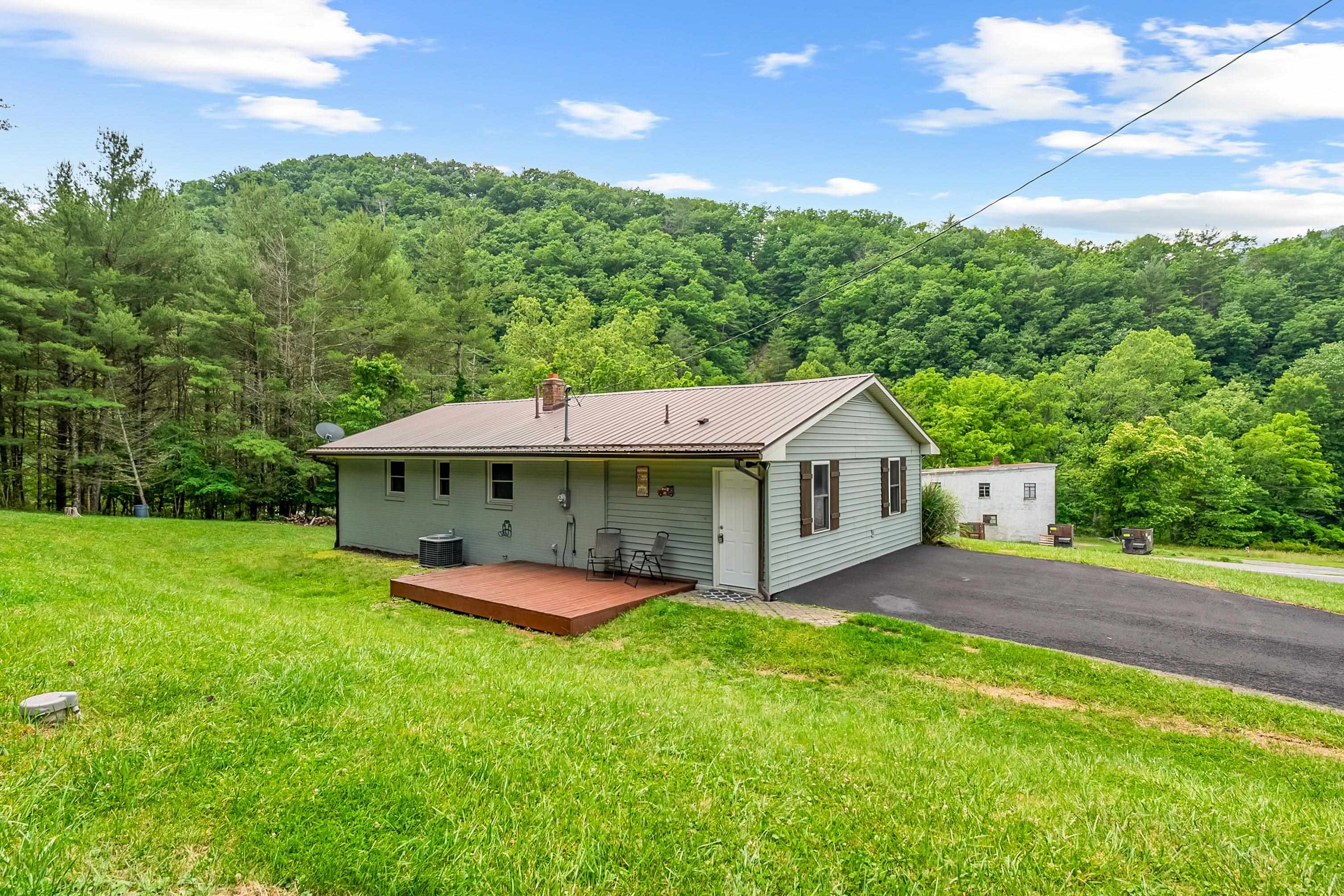 2866 White Rock Road NW