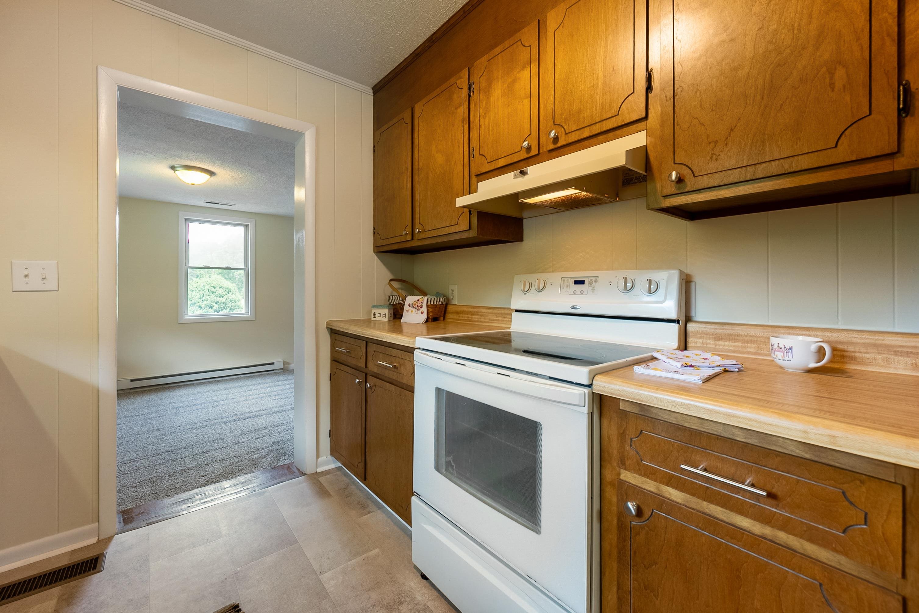 2866 White Rock Road NW