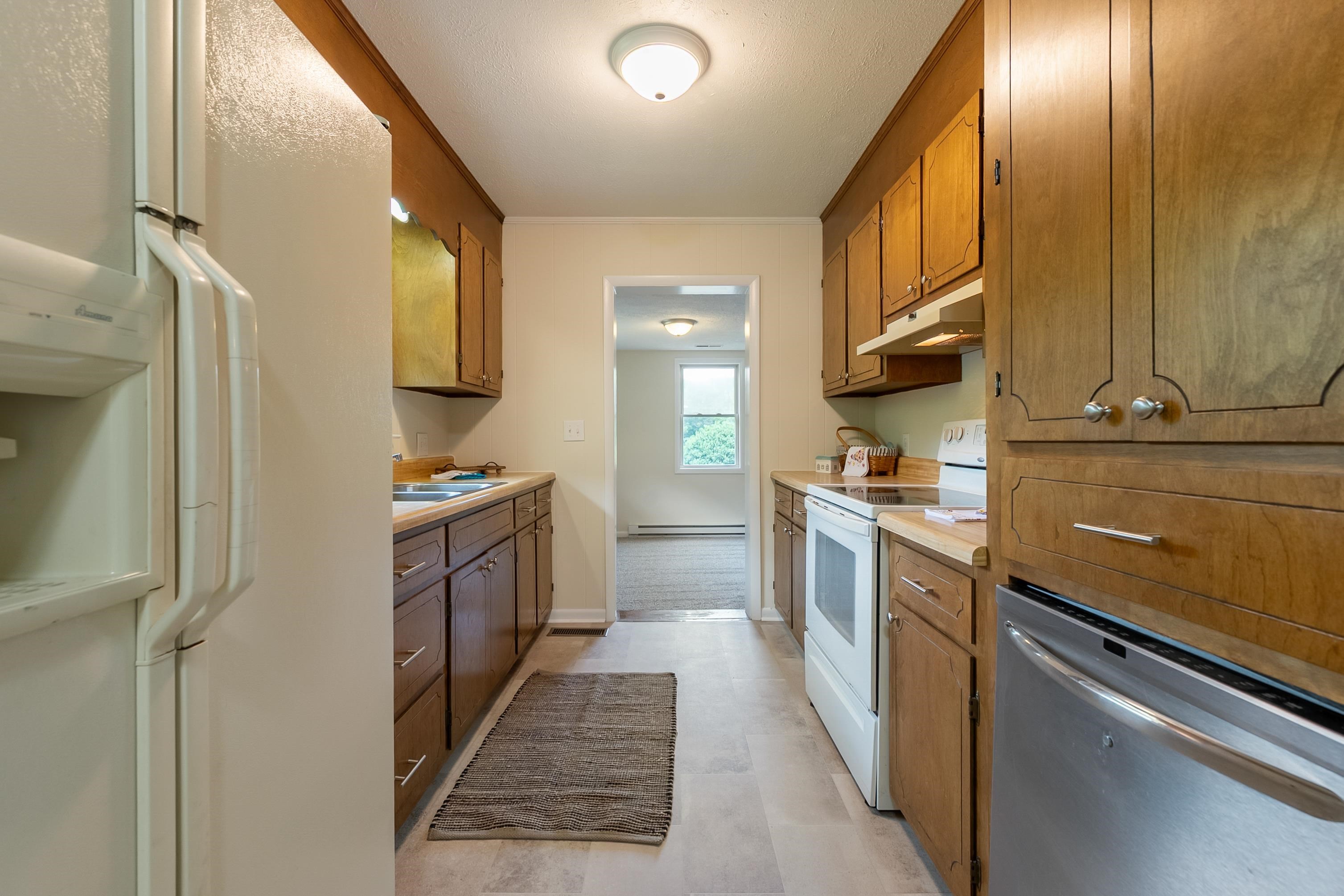 2866 White Rock Road NW