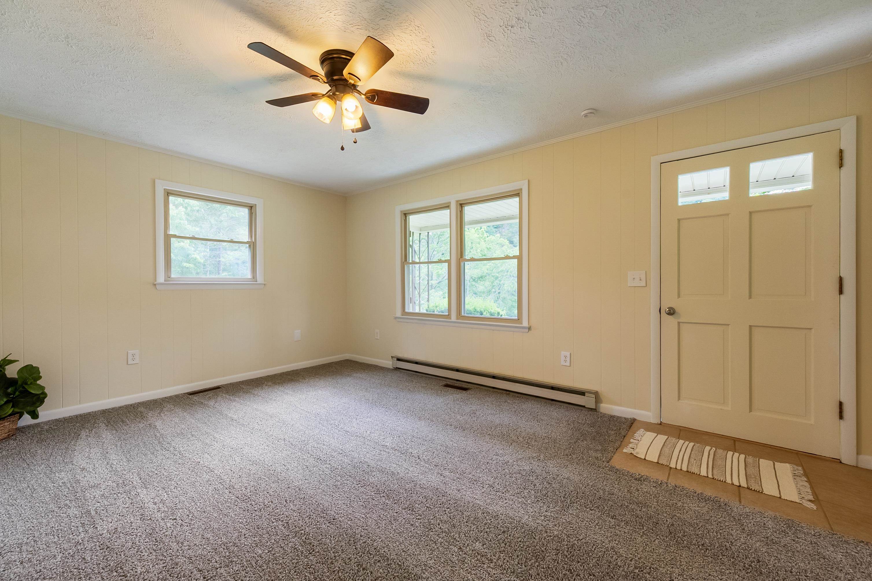 2866 White Rock Road NW