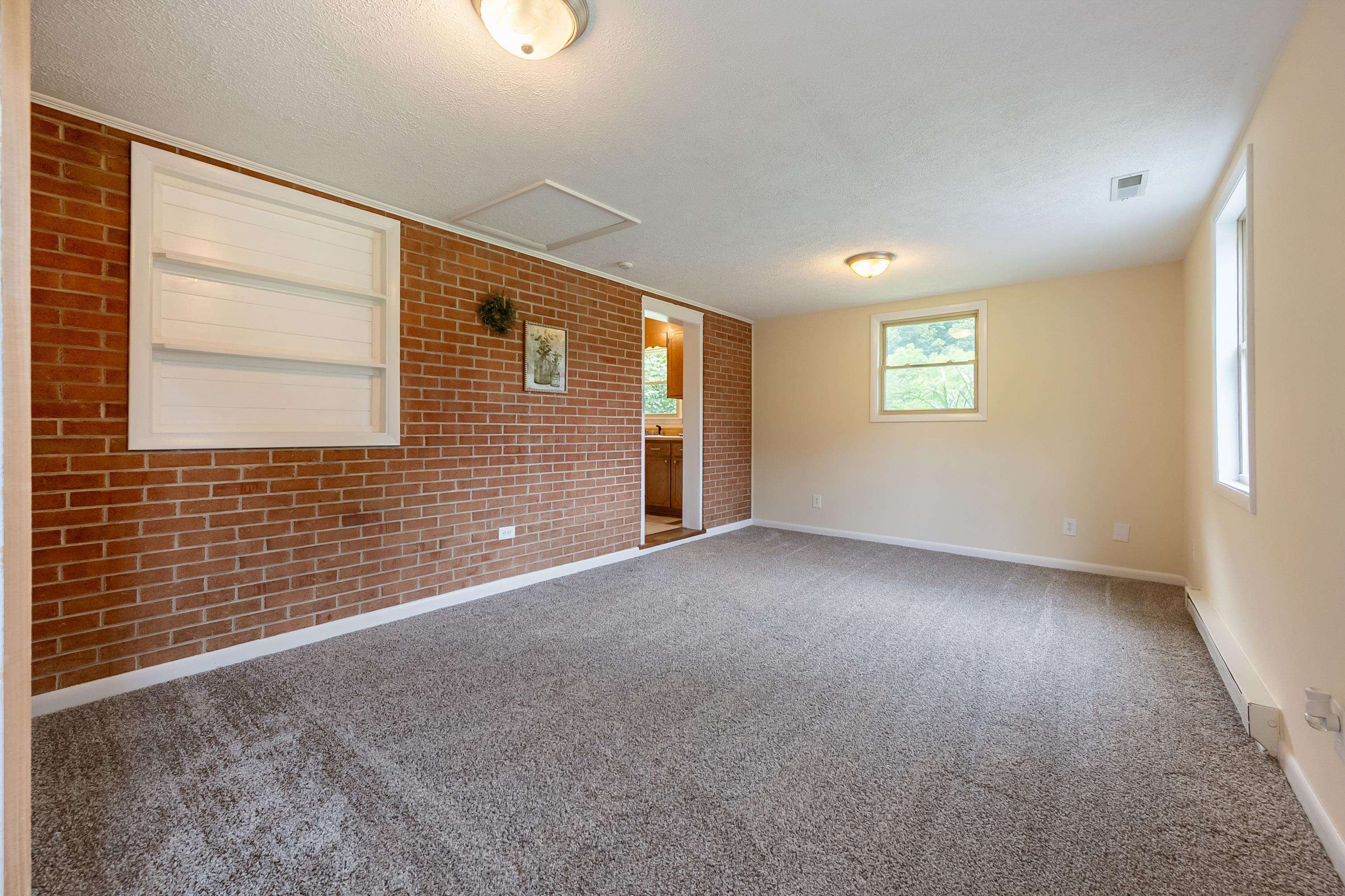 2866 White Rock Road NW