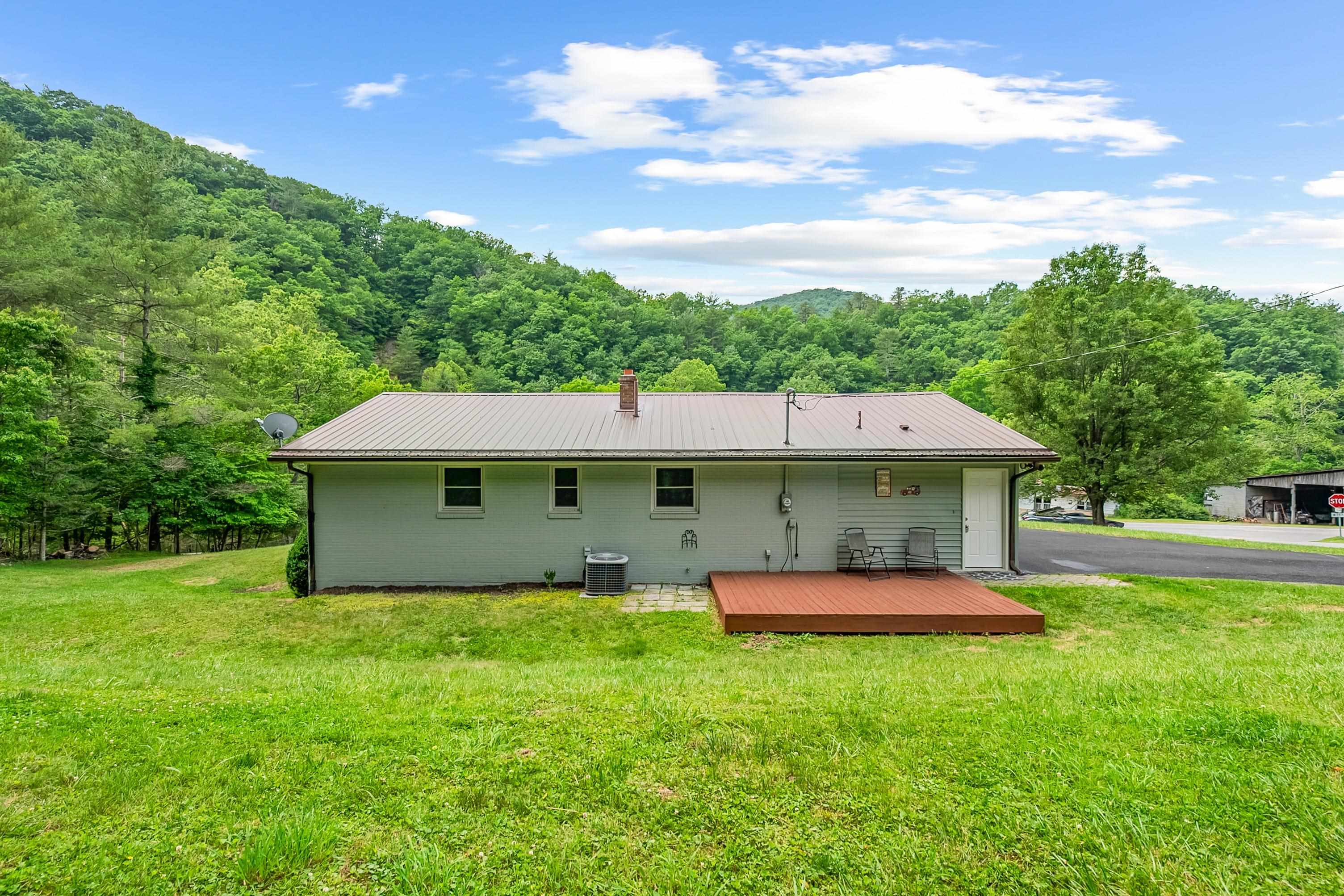 2866 White Rock Road NW