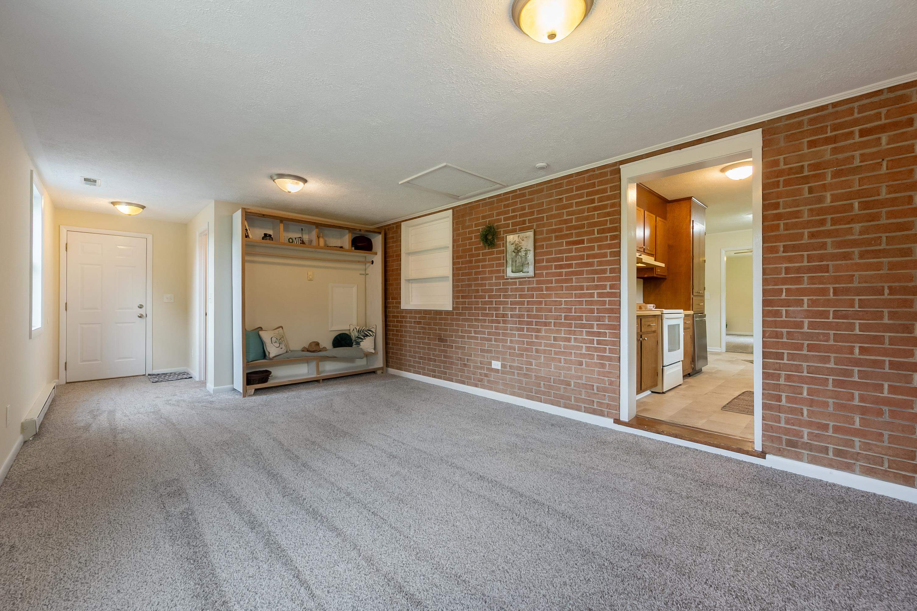 2866 White Rock Road NW