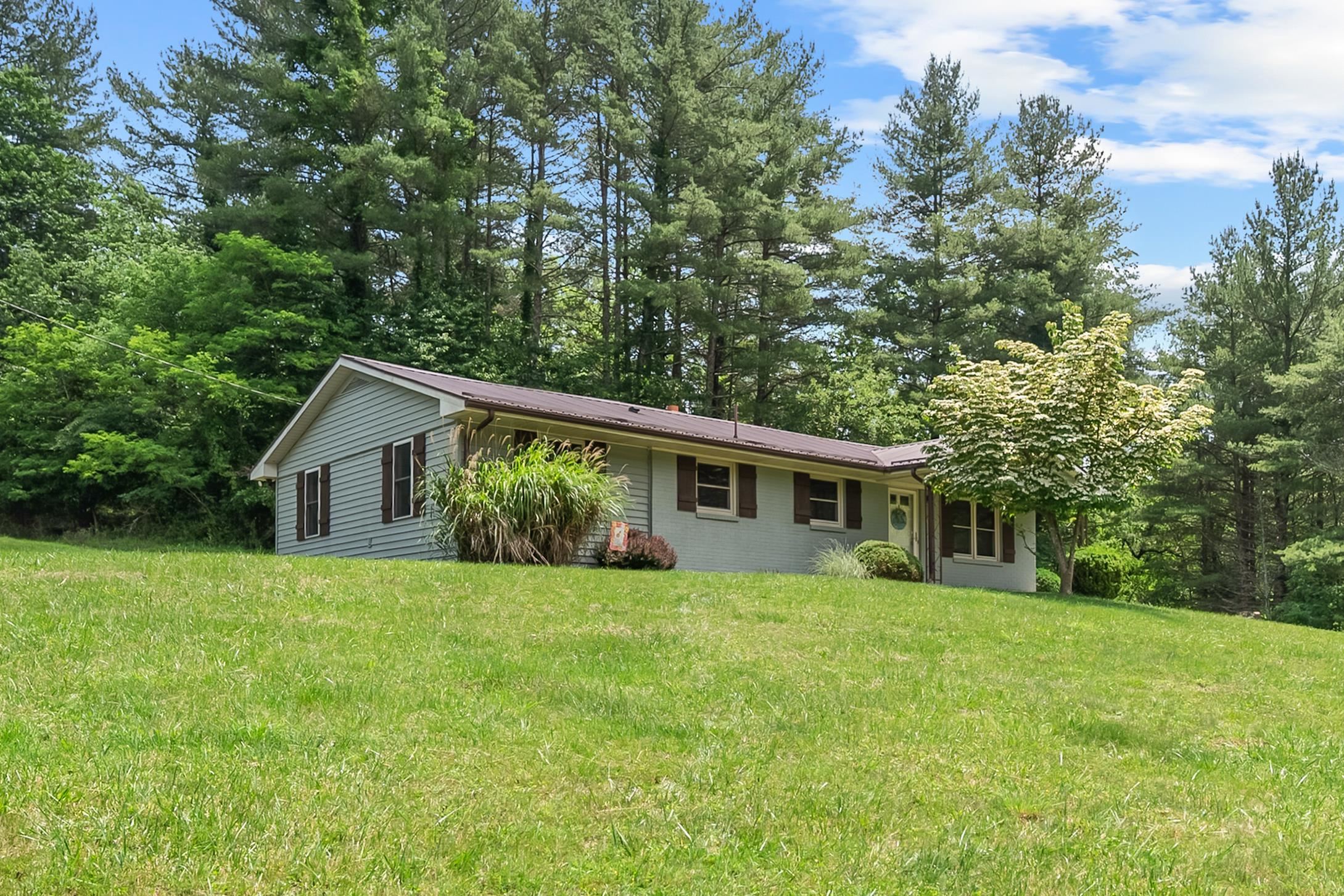 2866 White Rock Road NW