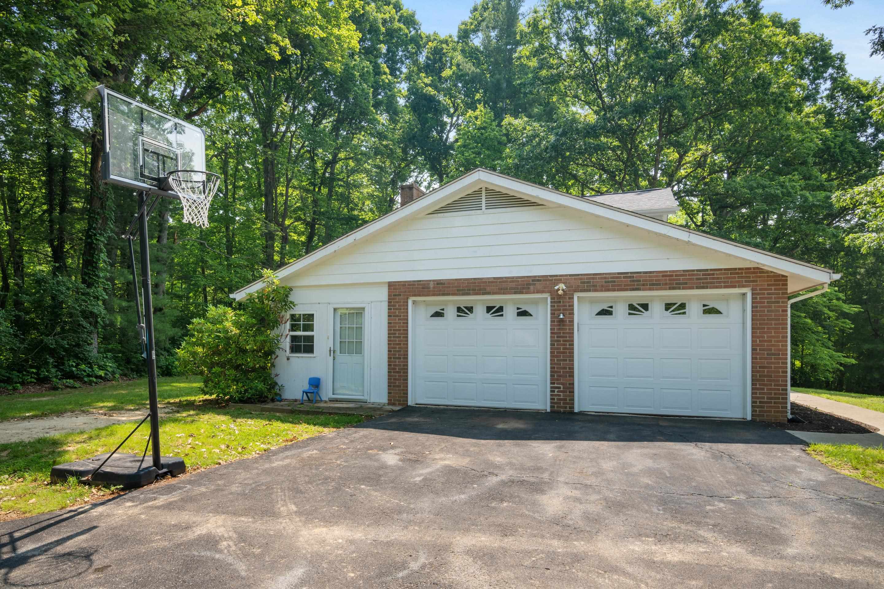 6781 Morgan Farm Road