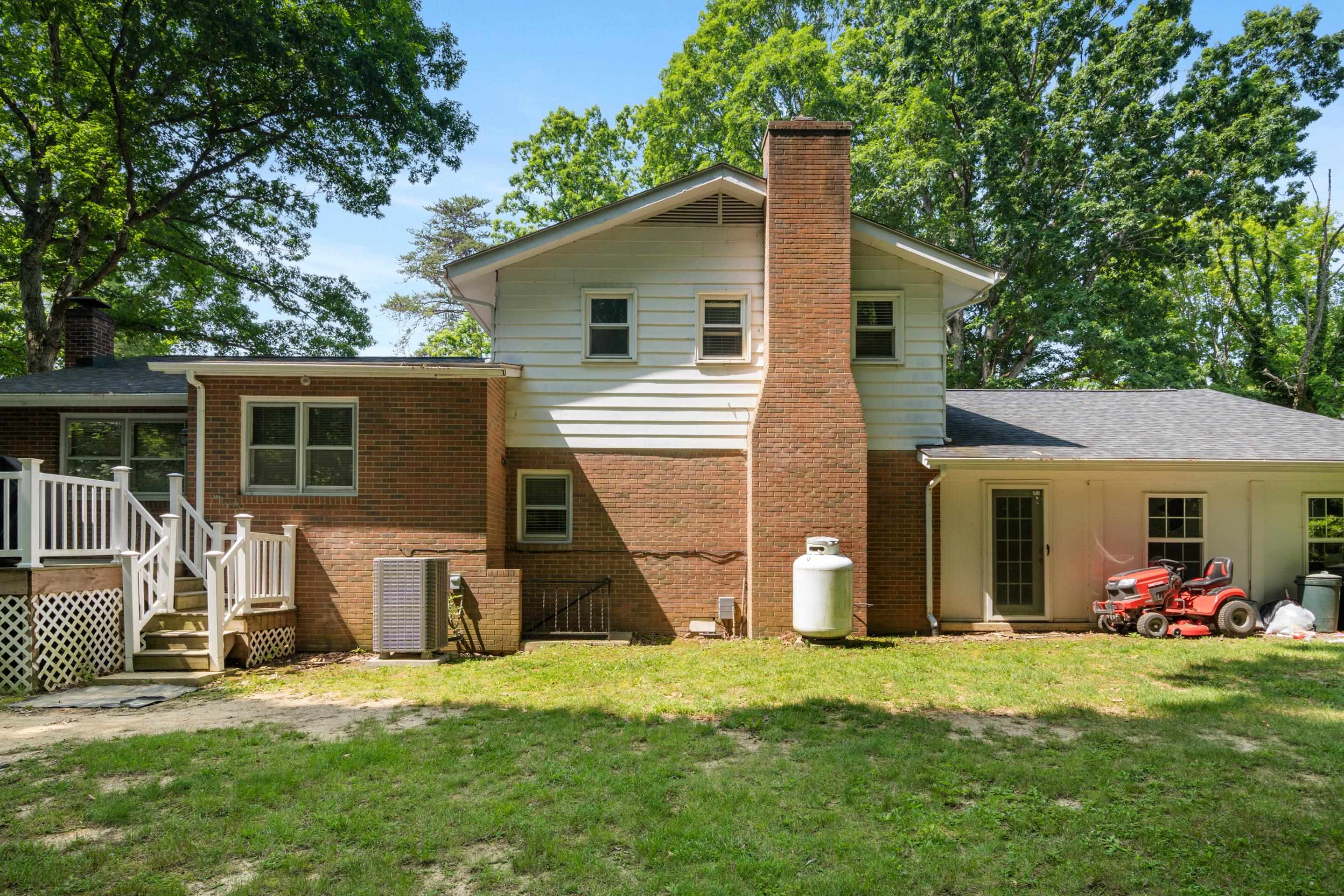 6781 Morgan Farm Road