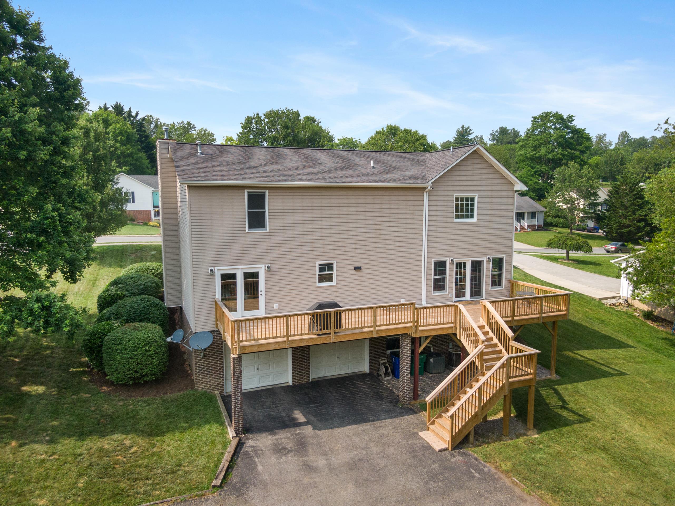 1319 KARR Lane